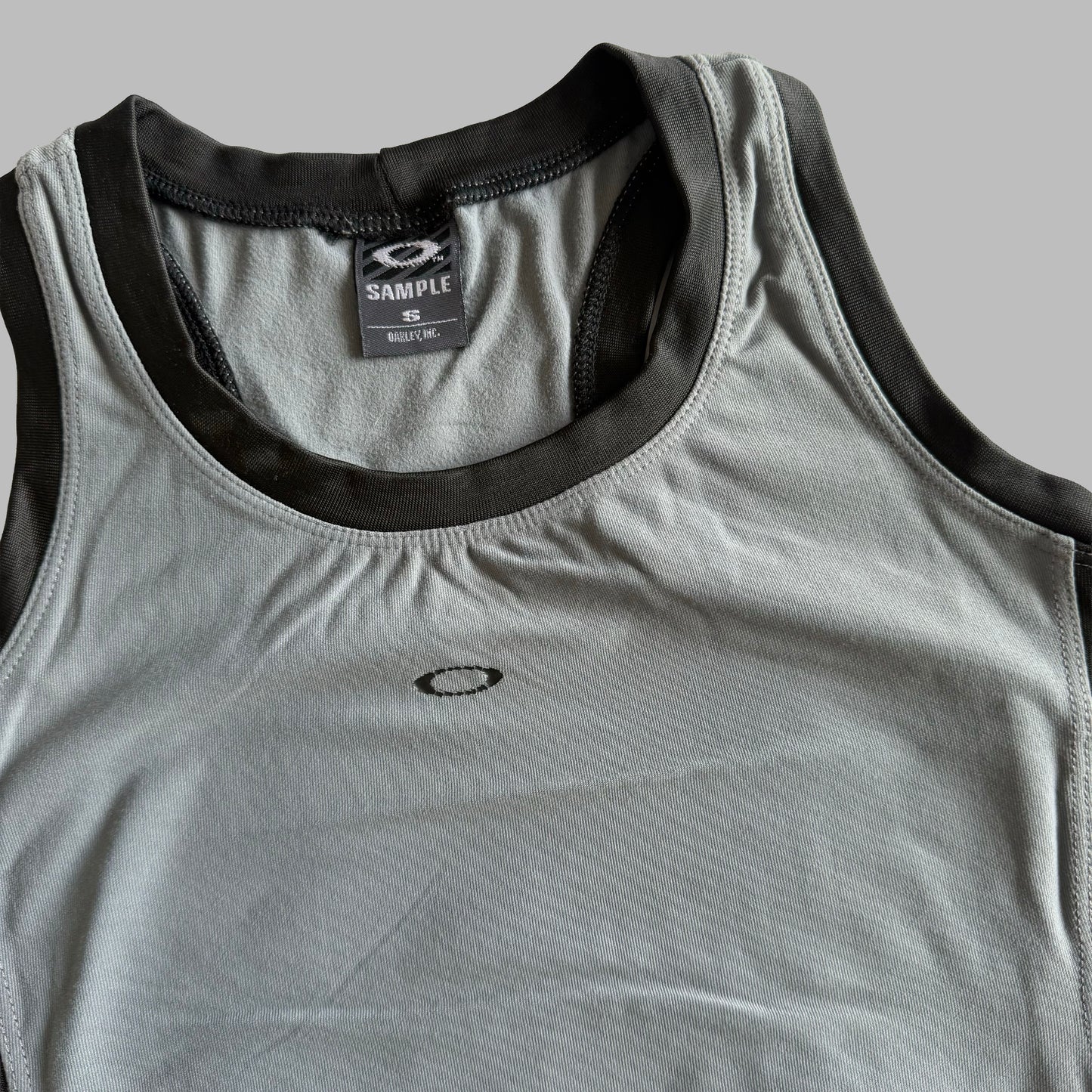 Y2K Oakley Cropped Activewear Tank - S