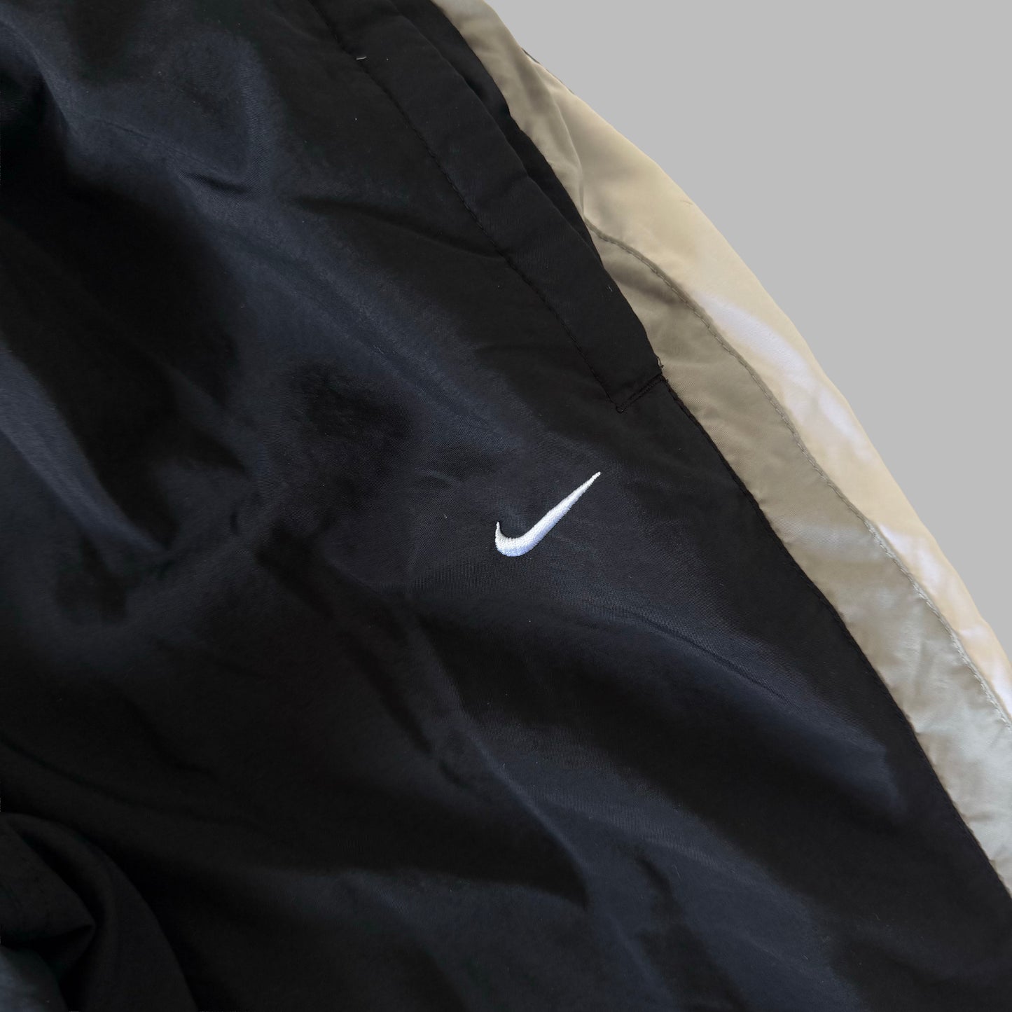 Y2K Nike Wide Leg Striped Track Pants - L