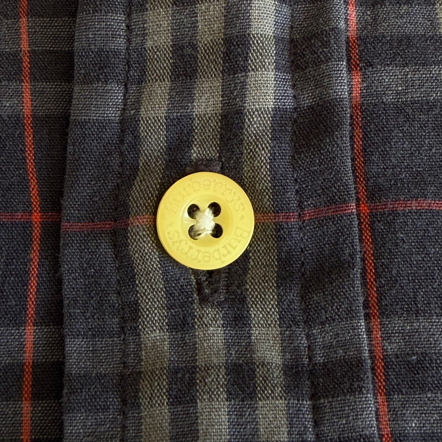 90s Burberry Short Sleeve Button Up Shirt - L