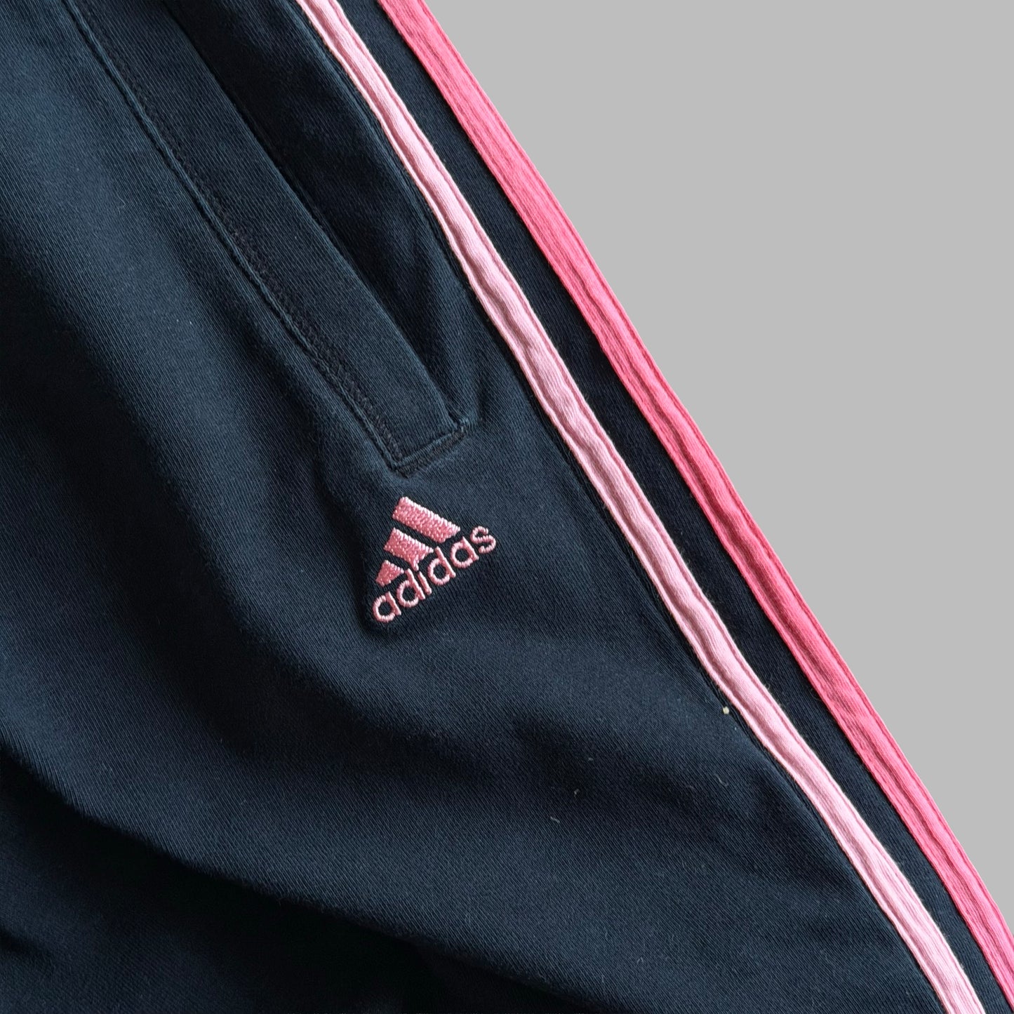 Y2K Adidas Three Stripe Baggy Capris - XS