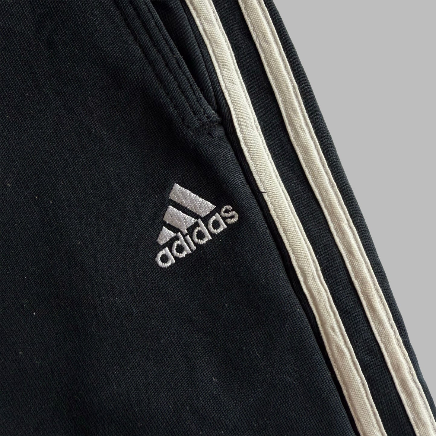 Y2K Adidas Straight Leg Three Stripe Heavyweight Track Pants - M