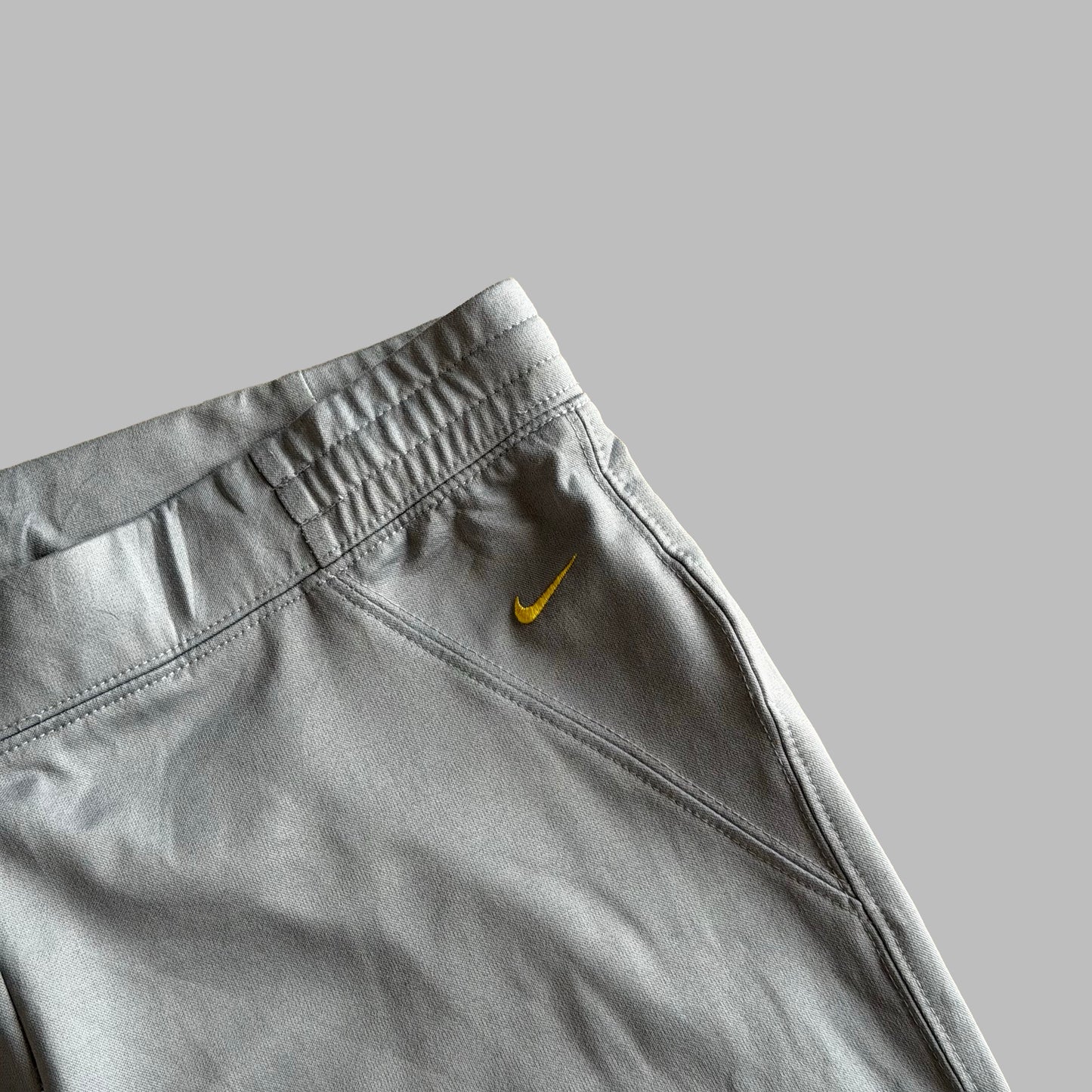 Y2K Nike Minimal Activewear Capris - S
