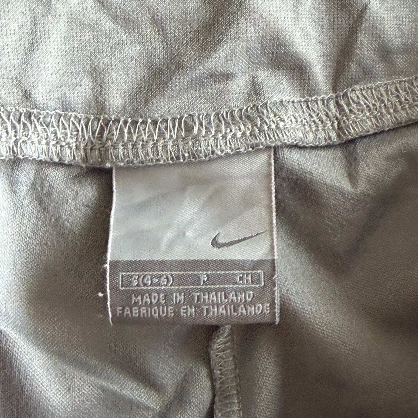 Y2K Nike Minimal Activewear Capris - S