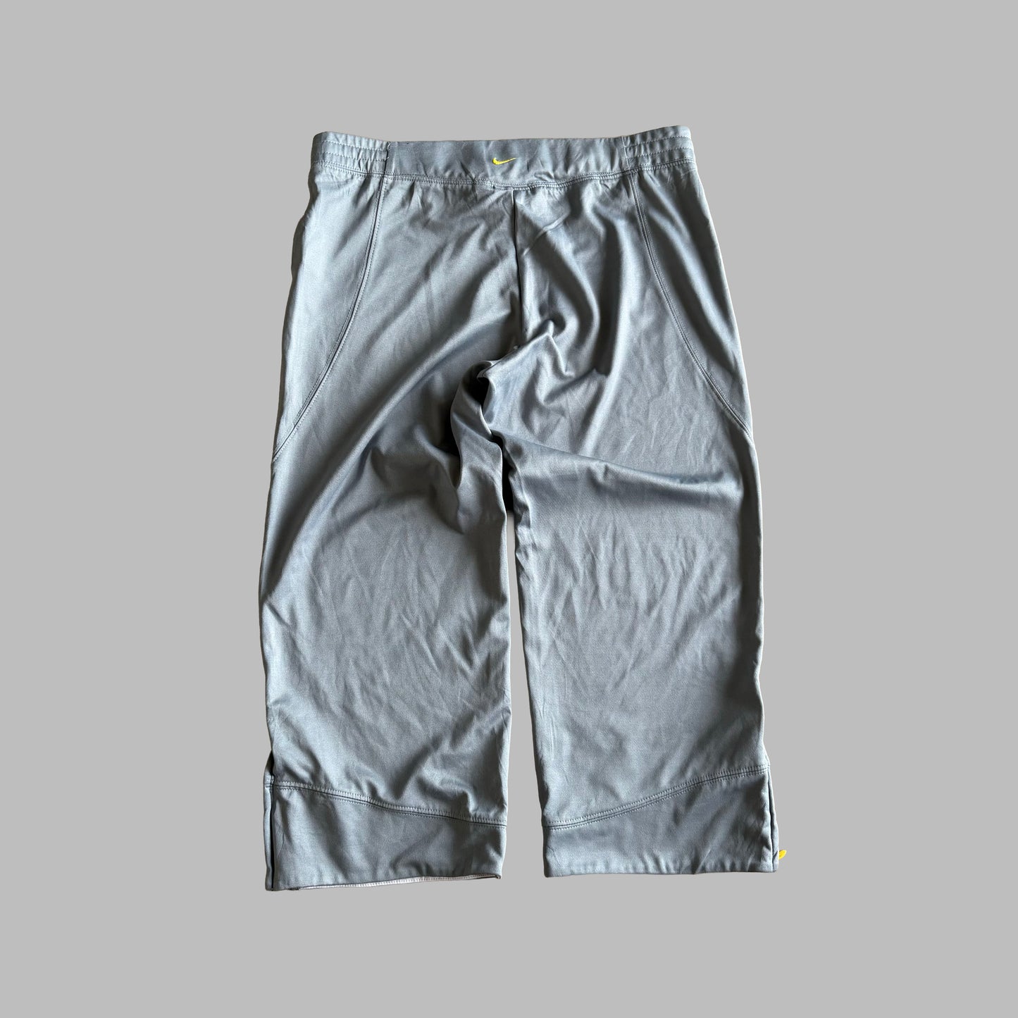 Y2K Nike Minimal Activewear Capris - S
