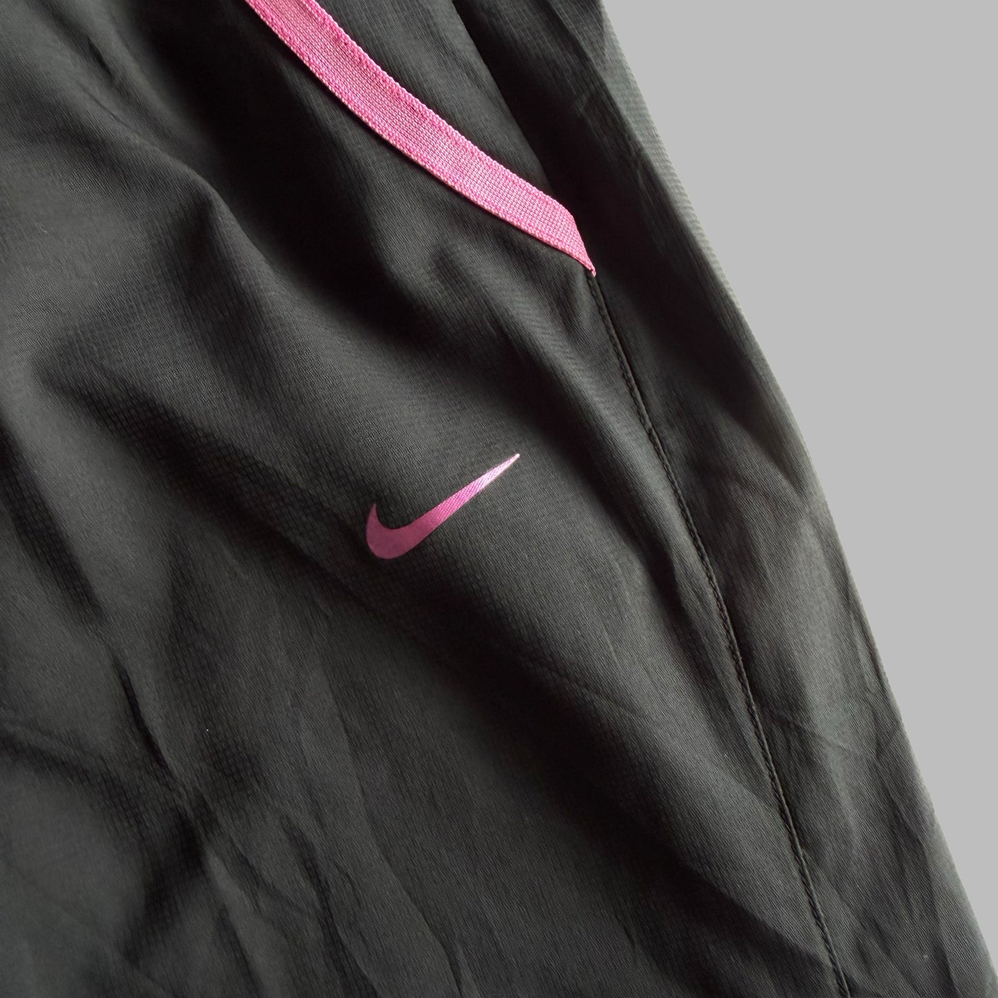 Nike Parachute Single Swoosh Track Pants - S