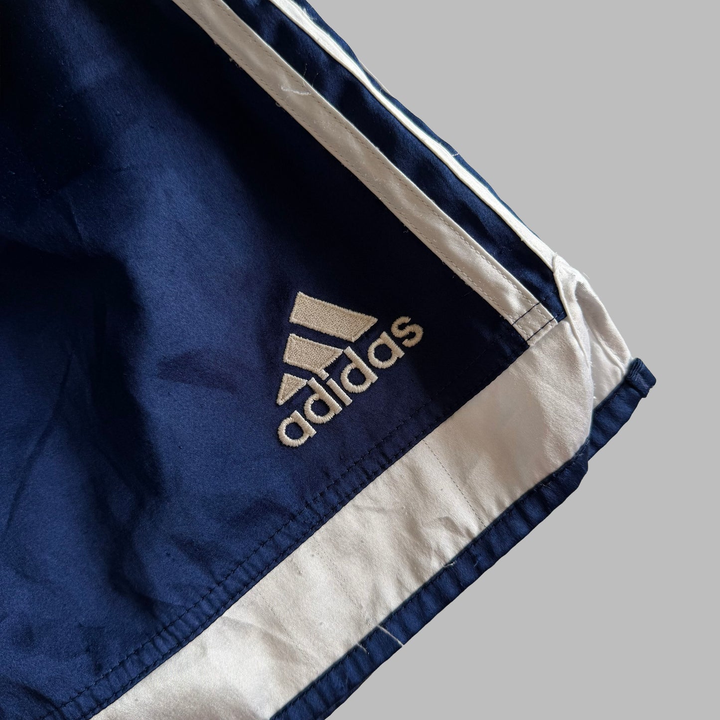 Y2K Adidas Three Stripe Basketball Shorts - M
