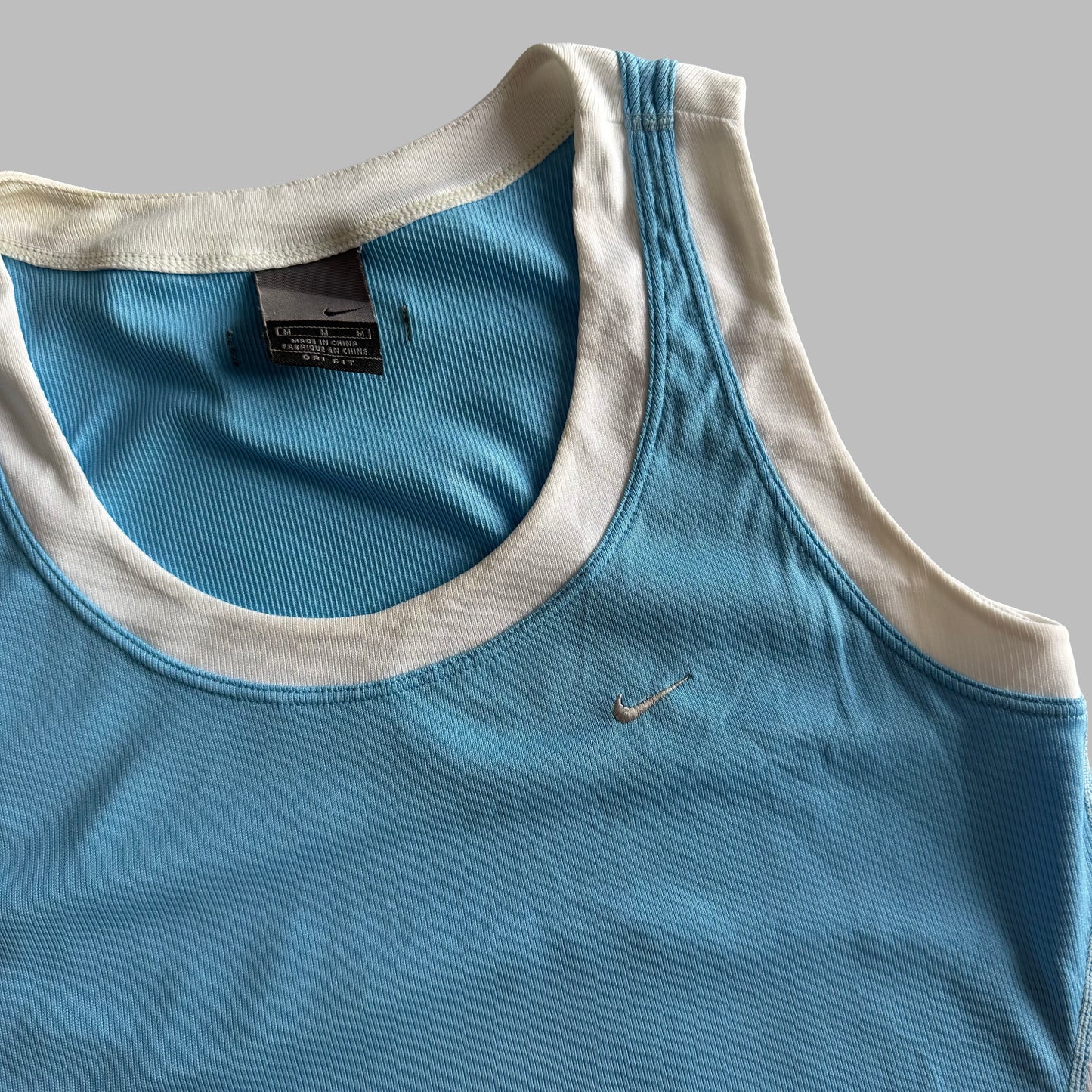 Y2K Nike Lightweight Activewear Top - M/L