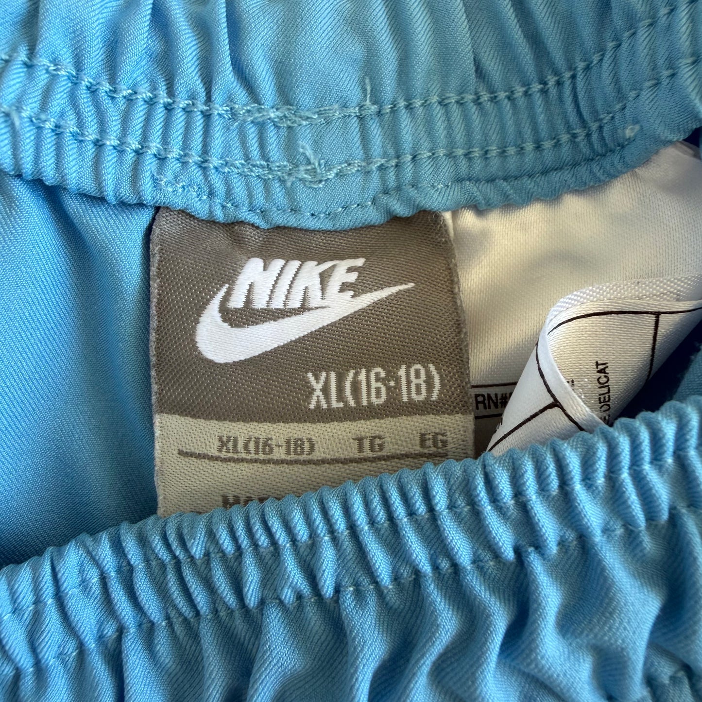Y2K Nike Striped Three Quarter Track Pants - L