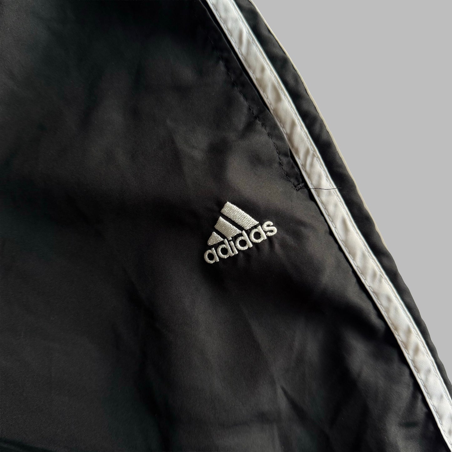 Y2K Adidas Striped Three Quarter Track Pants - M