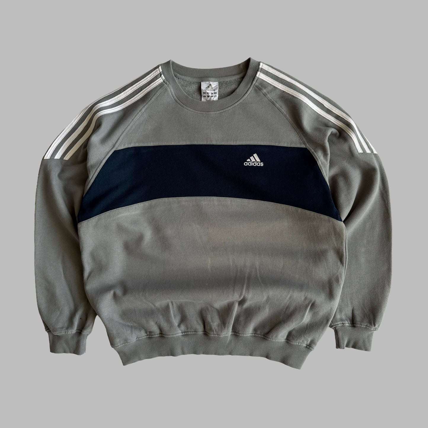 00s Adidas Sweatshirt - Large