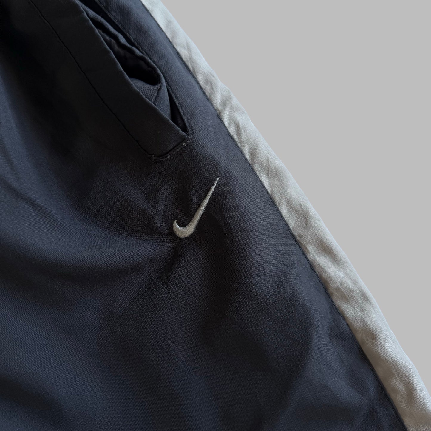 Y2K Nike Wide Leg Striped Track Pants - M