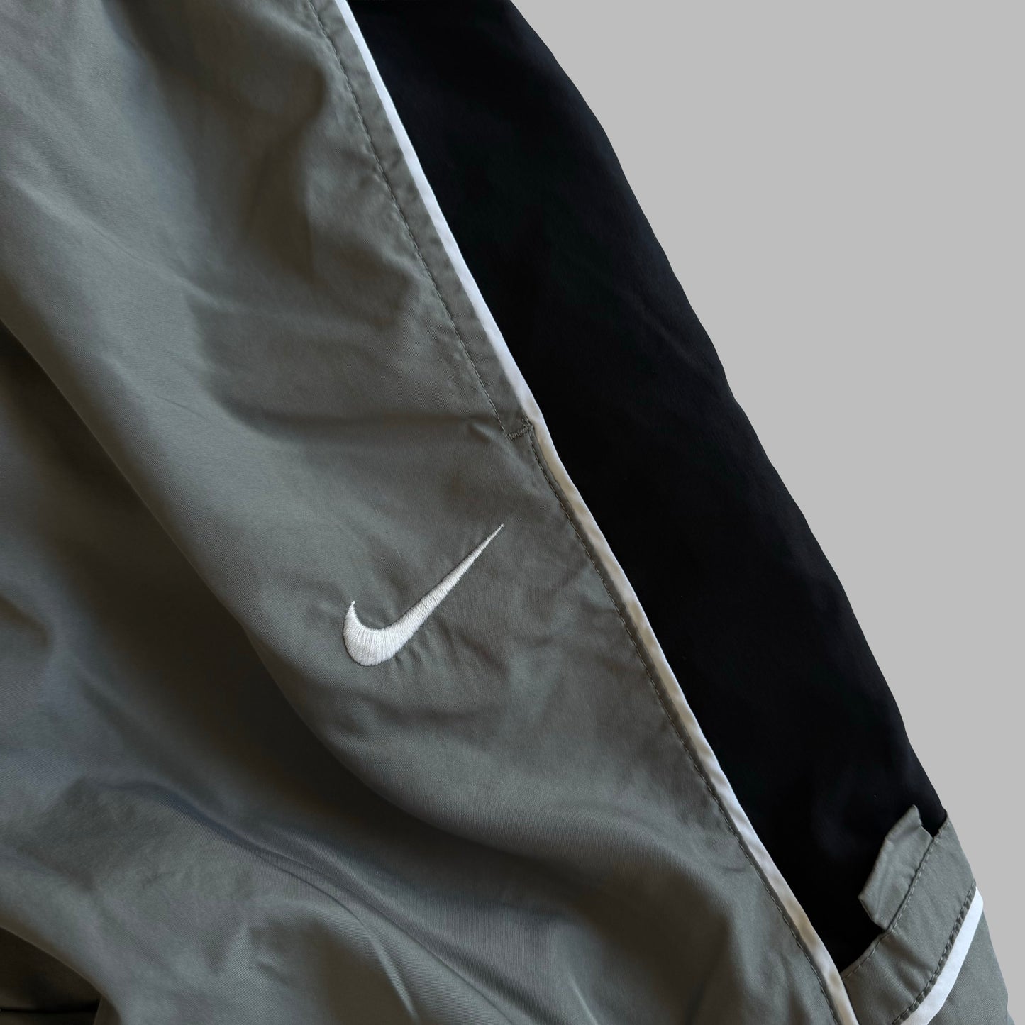 Nike Straight Leg Striped Track Pants - XXS