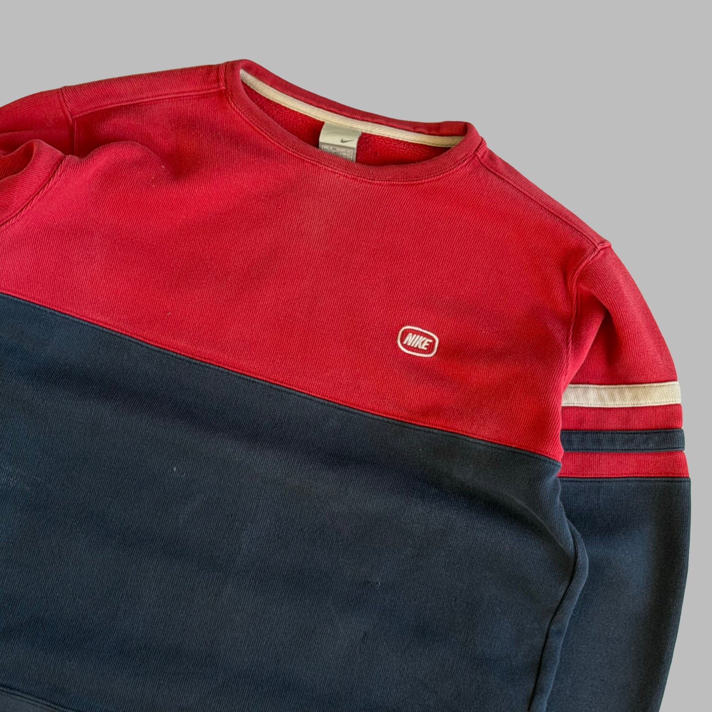 Y2K Nike Striped Heavyweight Pull Over - M
