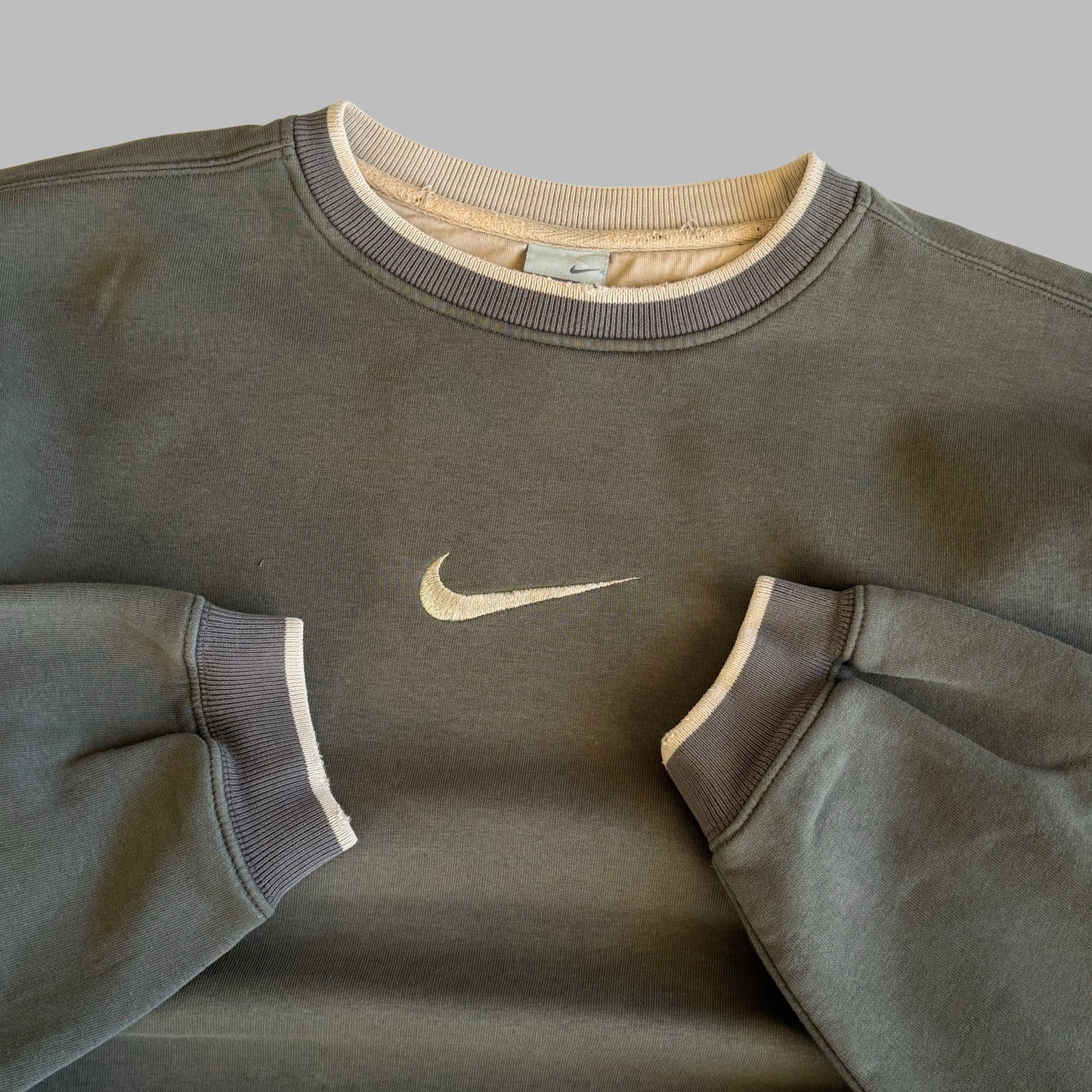 Y2K Nike Centre Swoosh Sweatshirt - L