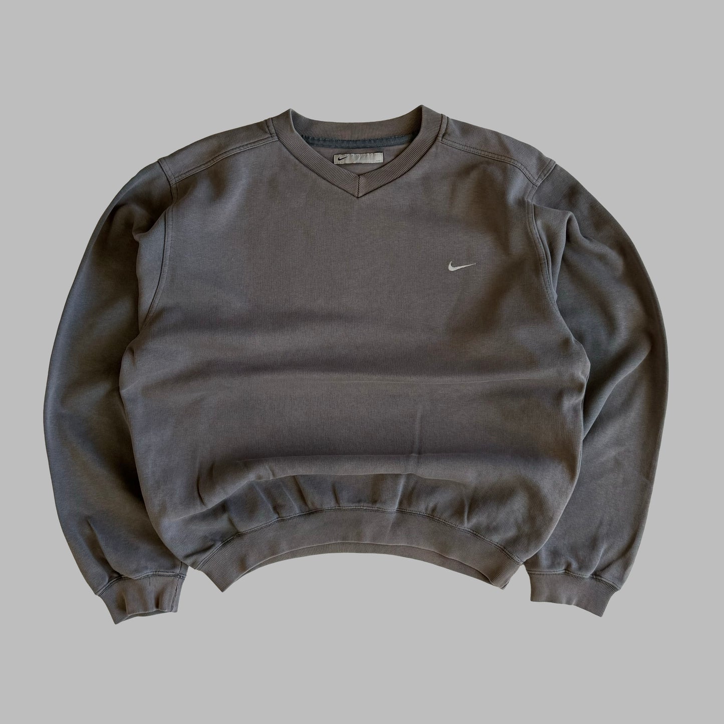 Y2K Nike Single Swoosh V-neck Sweatshirt - M