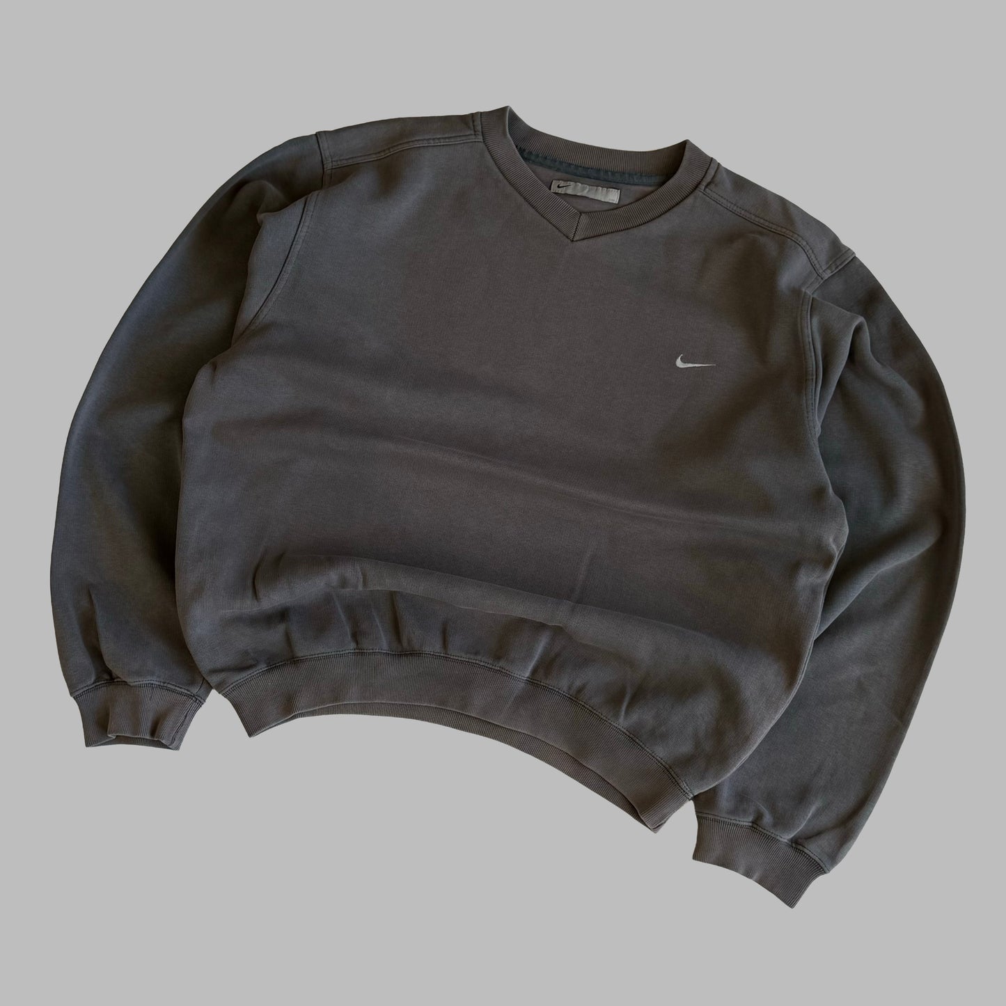 Y2K Nike Single Swoosh V-neck Sweatshirt - M