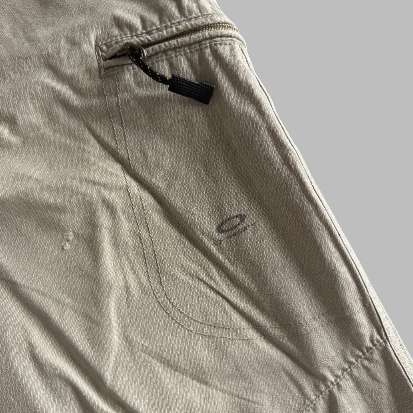 Y2K Oakley Lightweight Cargo Shorts - XL