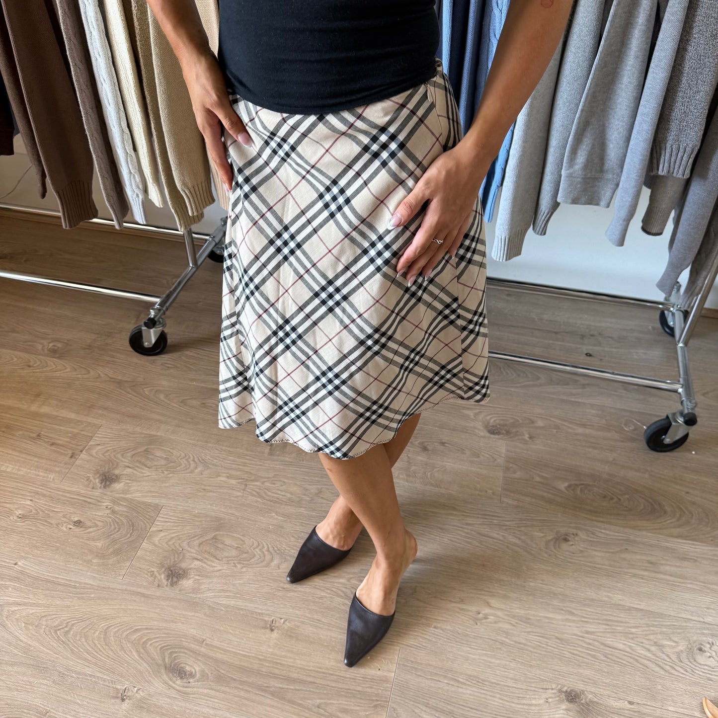 Burberry Midi Skirt - 26"