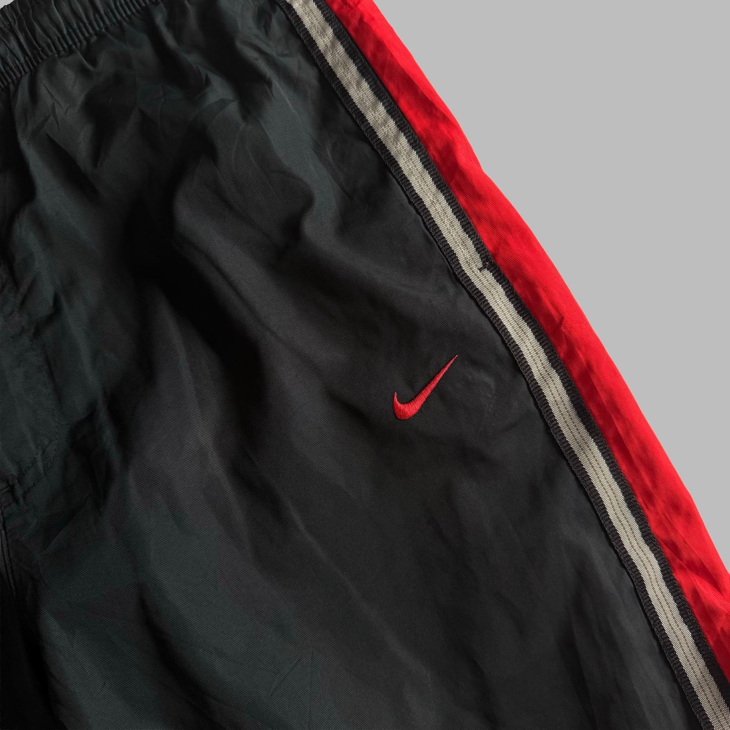 Y2K Nike Wide Leg Striped Shorts - L
