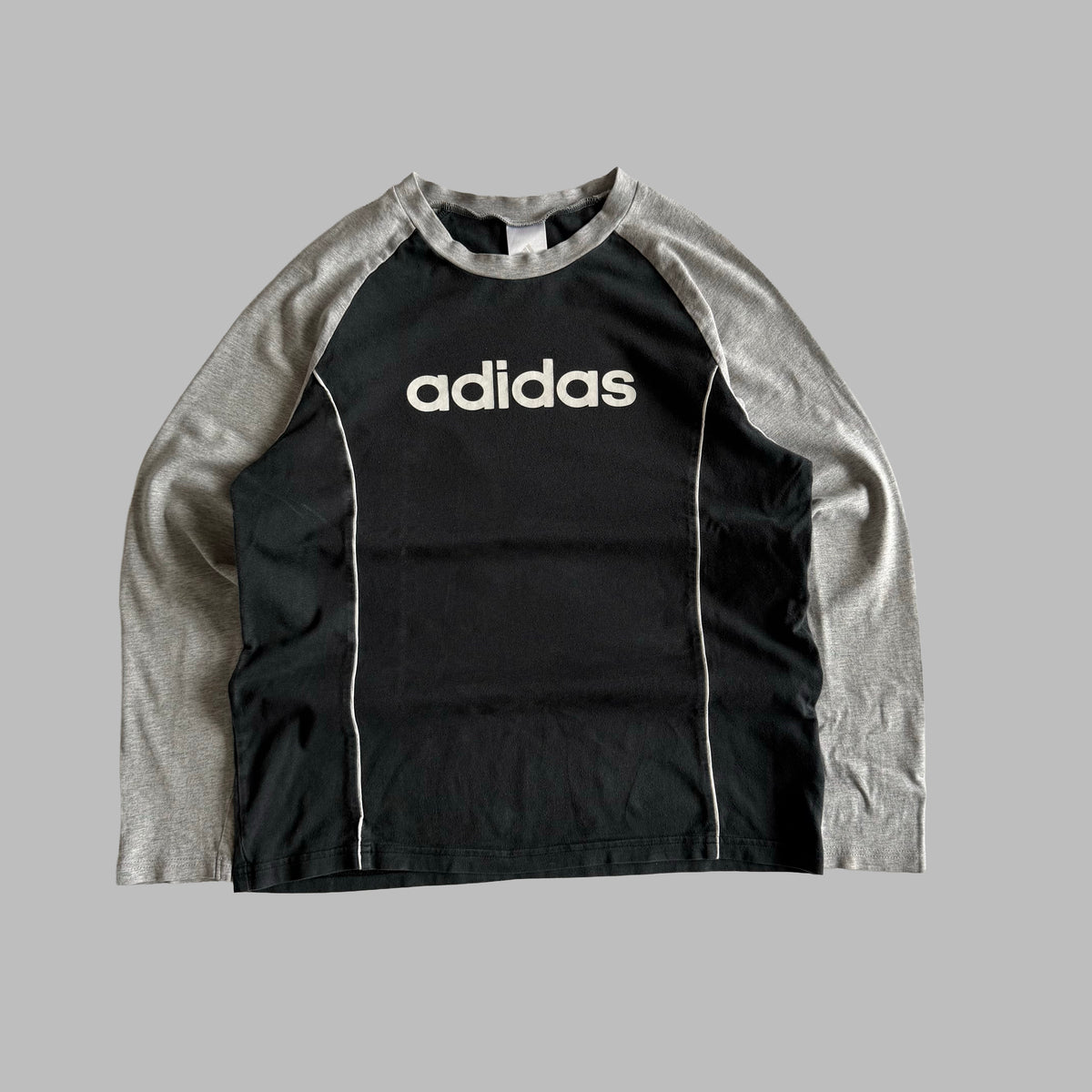 Y2K Adidas Raglan Long sleeve - S