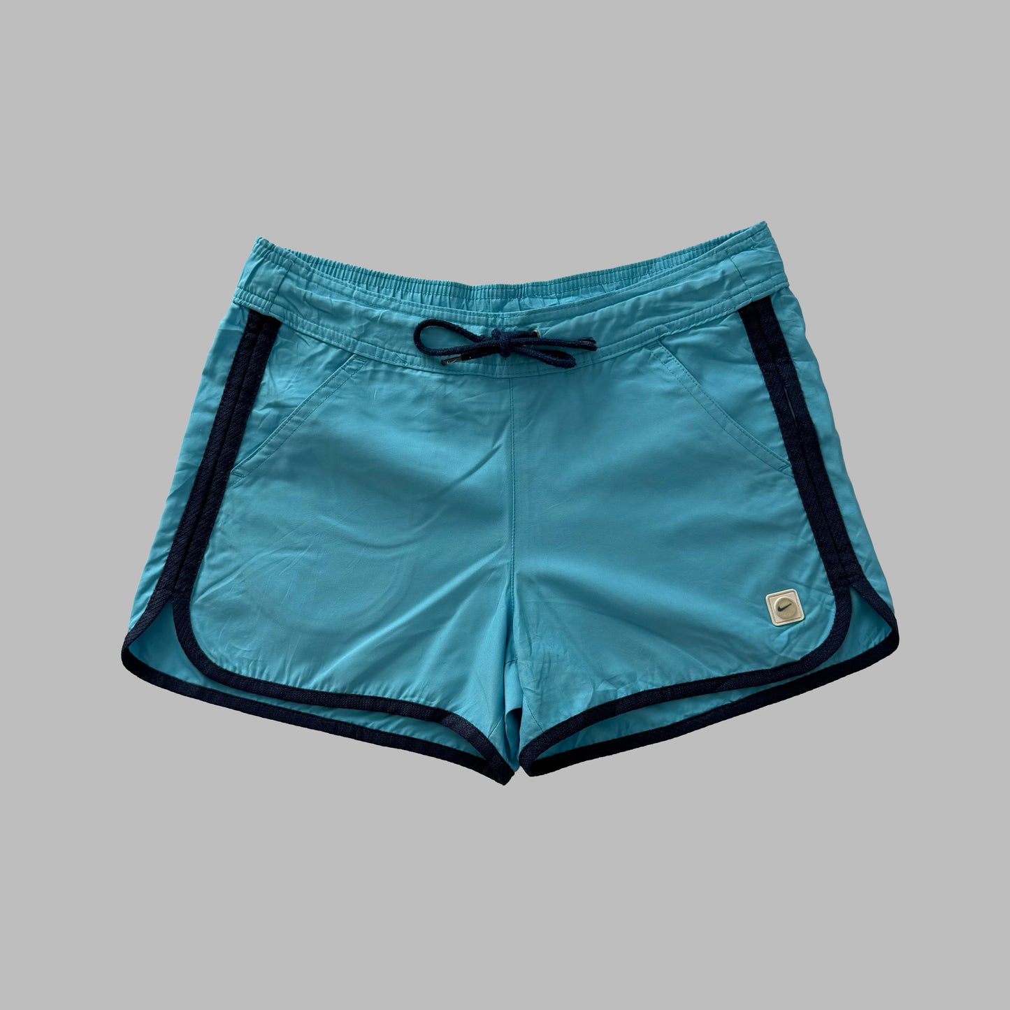 Y2K Nike Dolphin Mini Shorts - M