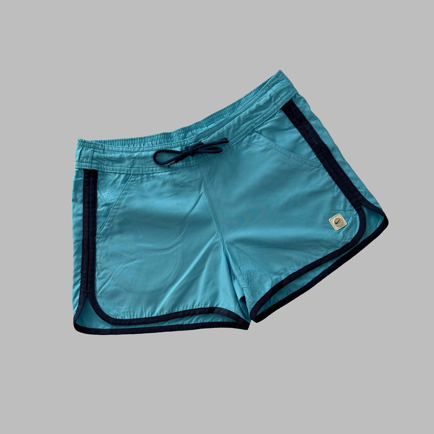 Y2K Nike Dolphin Mini Shorts - M