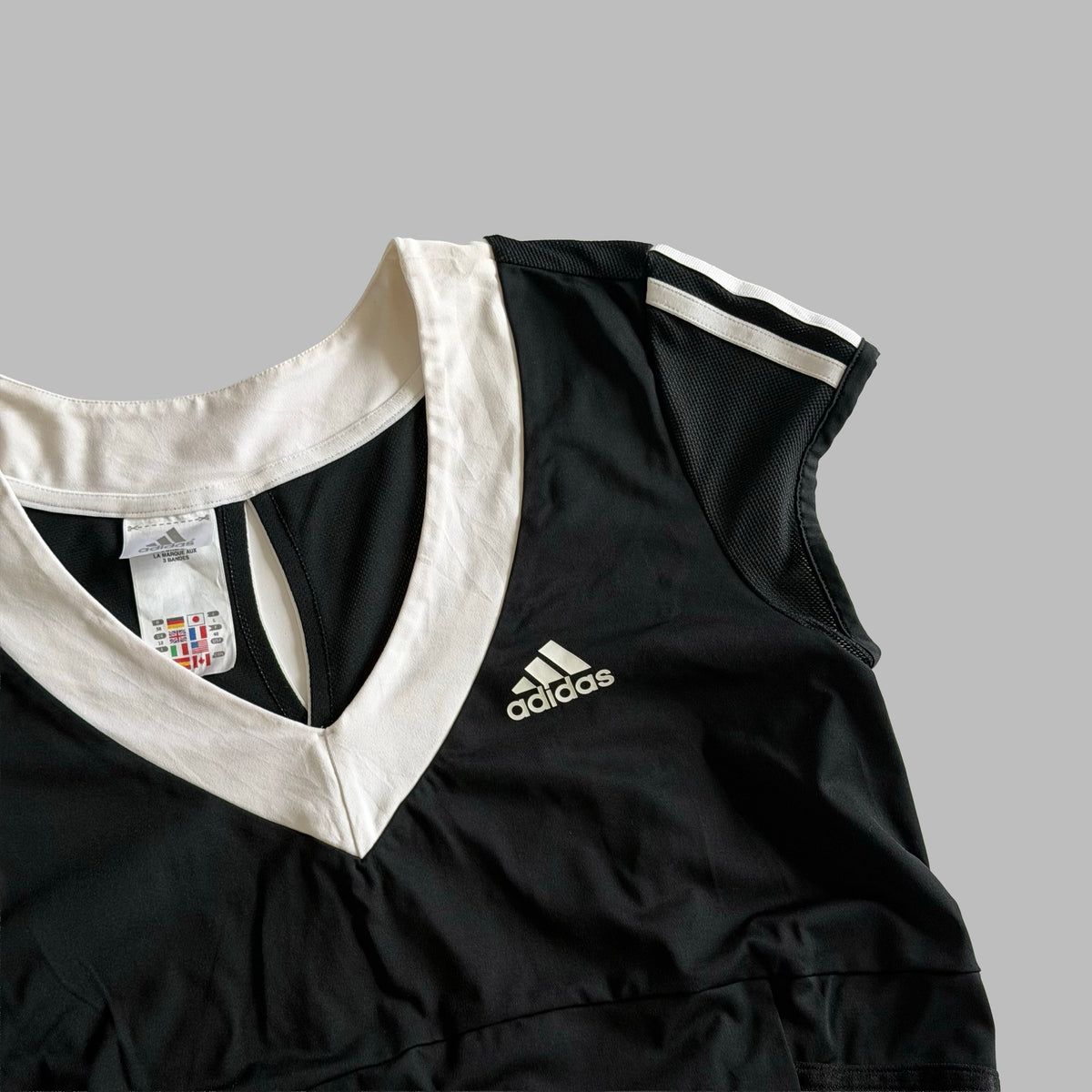 Y2K Adidas Three Stripe V-Neck Activewear Top - L