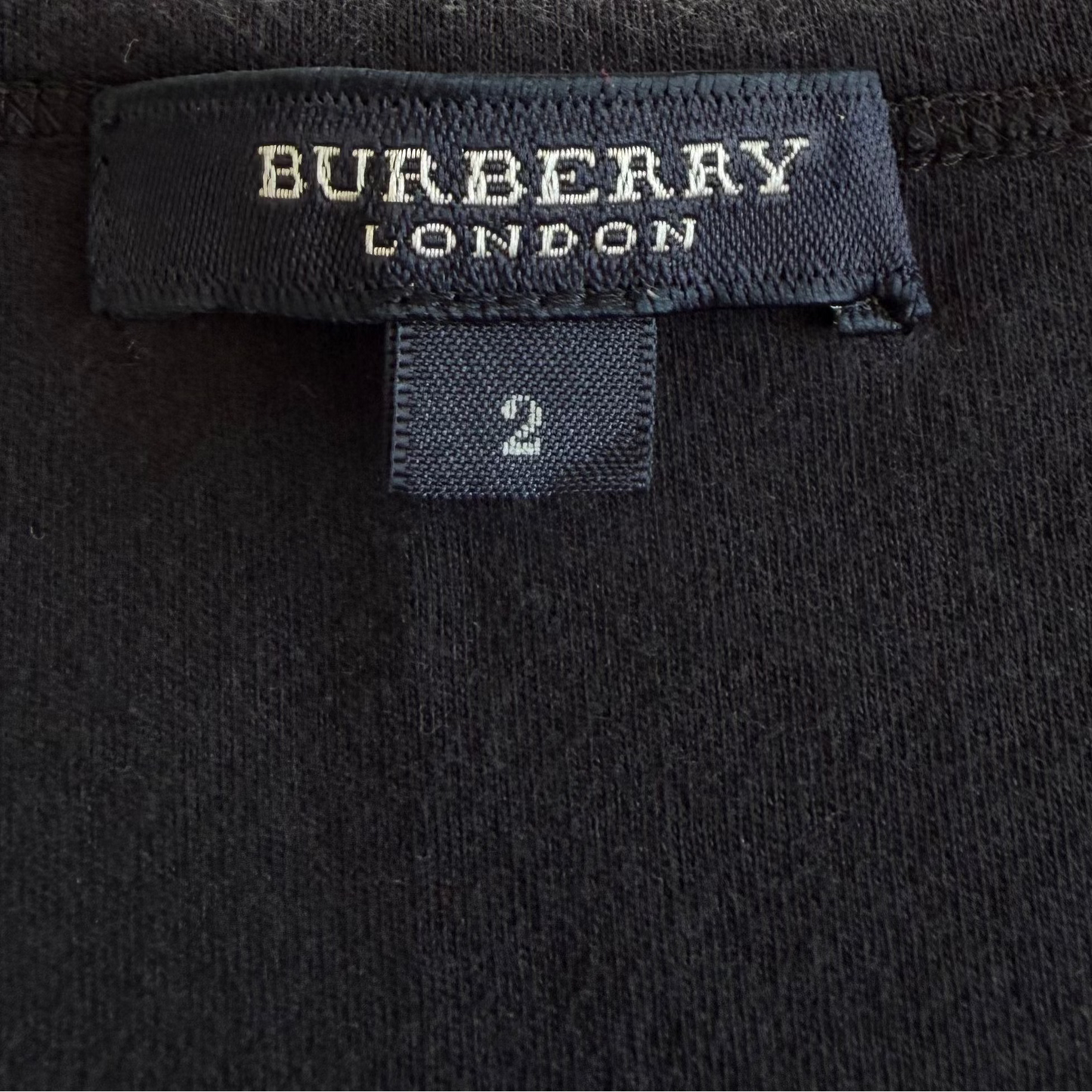 00s Burberry T-Shirt - Large