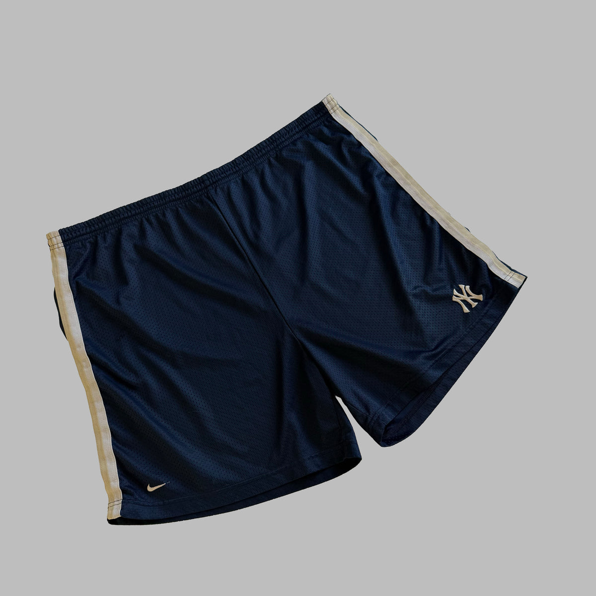 Y2K Nike Team Yankees Basketball Shorts - XXL