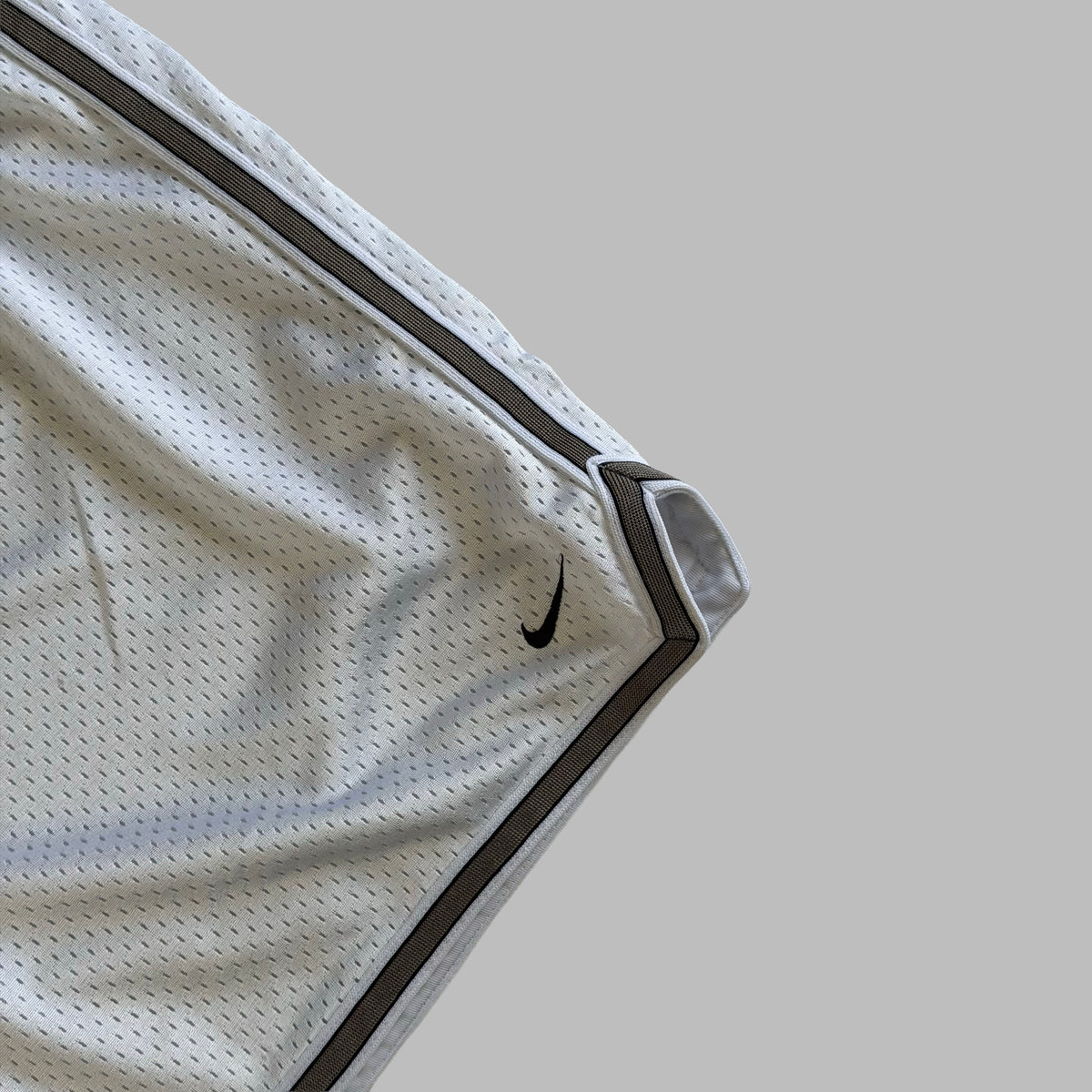 Y2K Nike Striped Lightweight Basketball Shorts - L