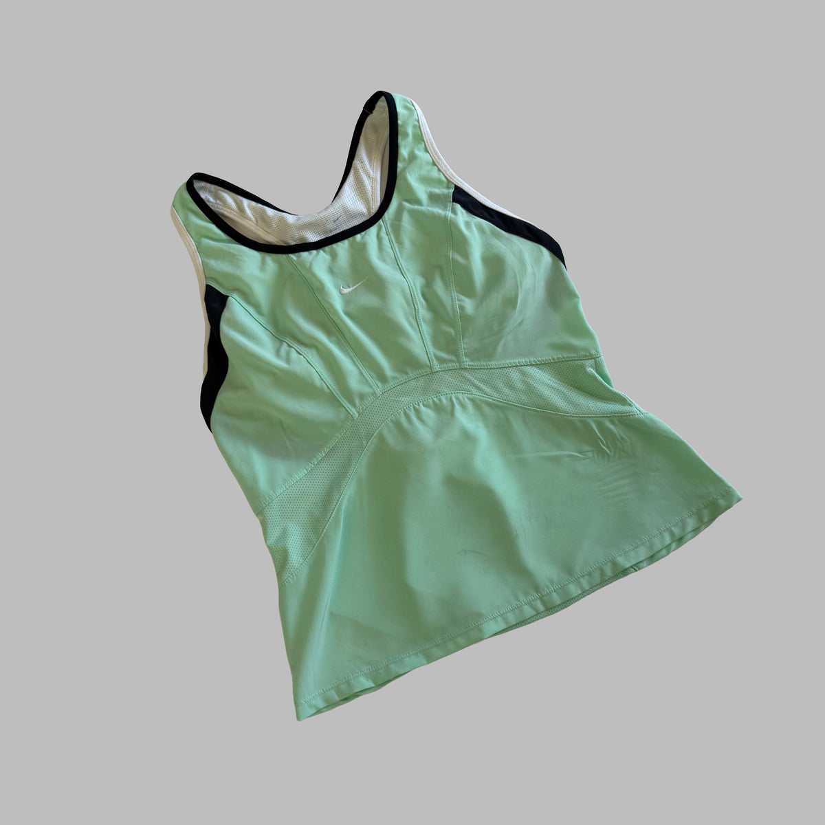 Y2K Nike Lightweight Racerback Activewear Top - M