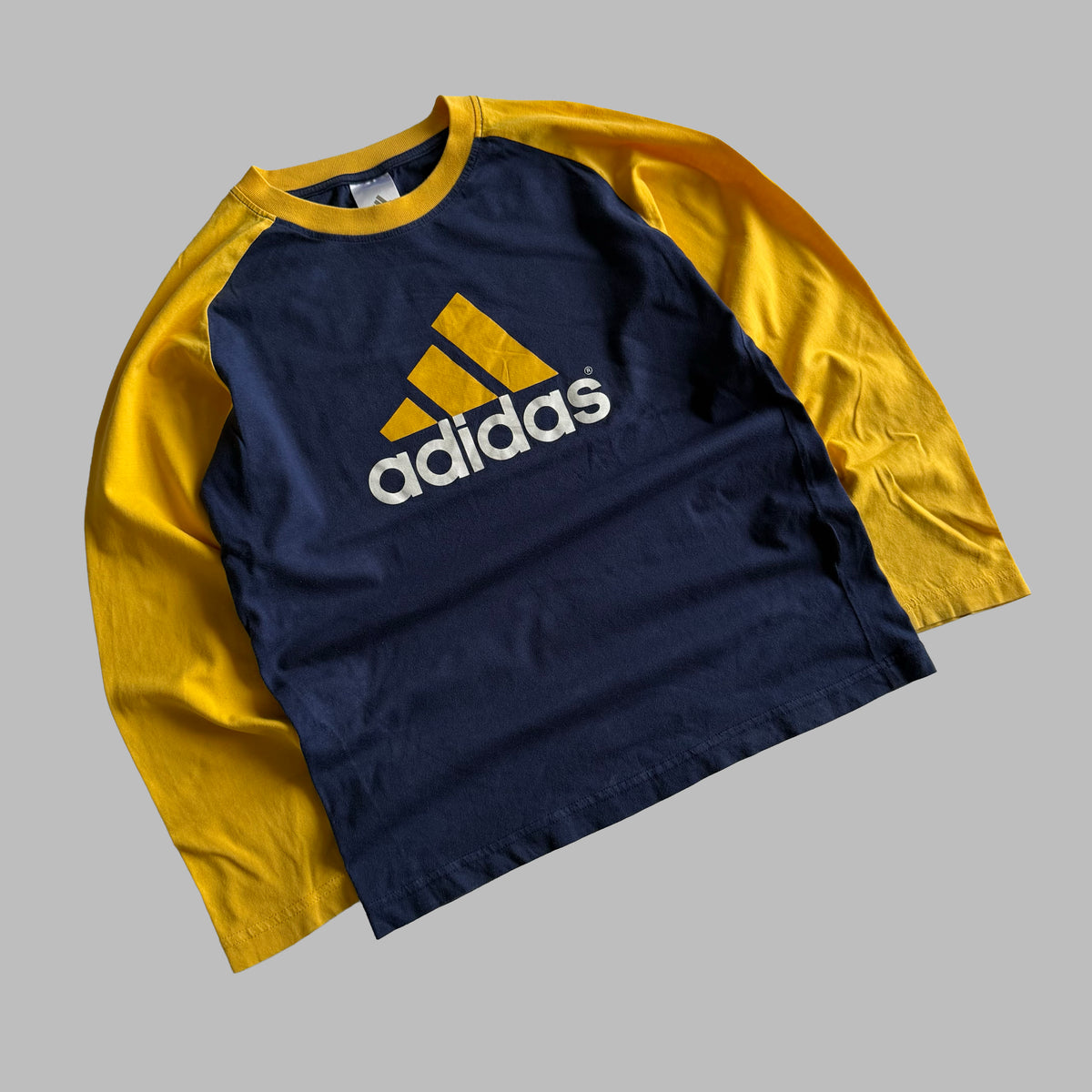 Y2K Adidas Raglan Spell Out Tee - M