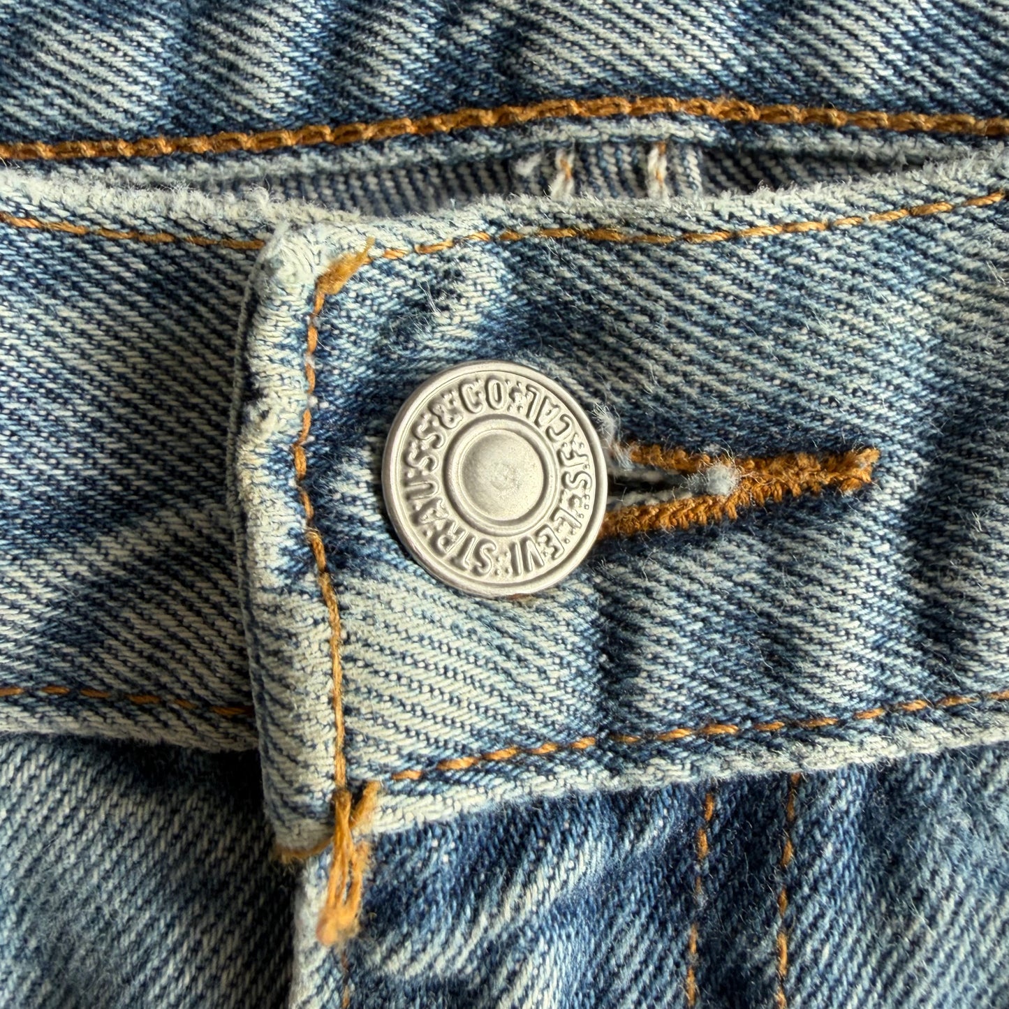 Levis Paper Tag Straight Leg Jeans - 36 x 32