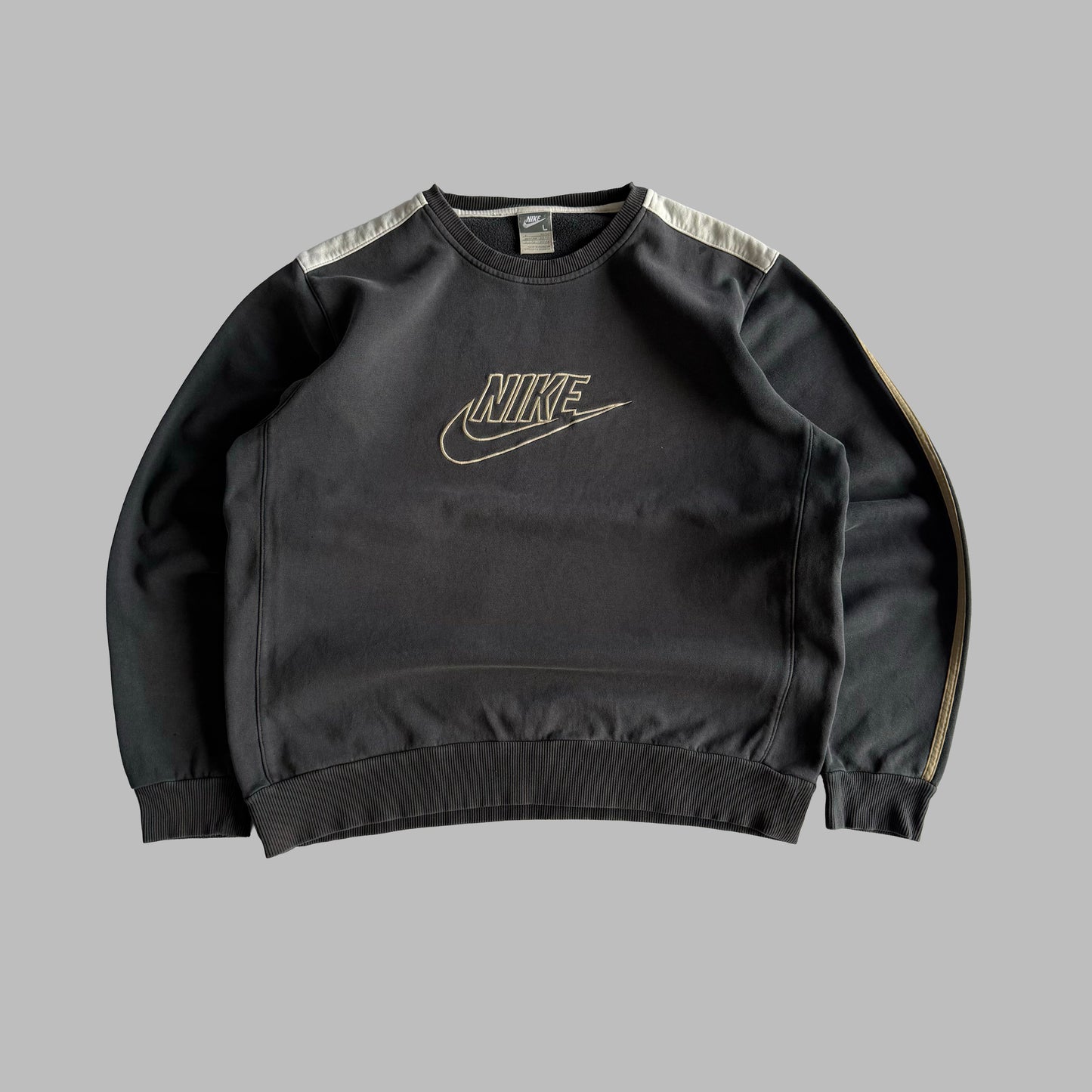 Y2K Nike Spell Out Sweatshirt - L