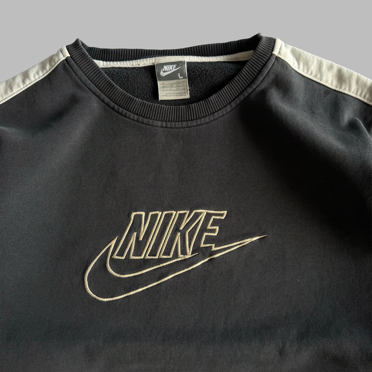 Y2K Nike Spell Out Sweatshirt - L