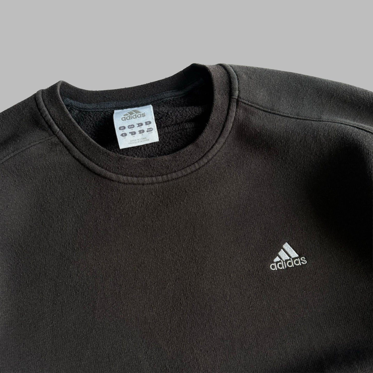 Y2K Adidas Striped Sweatshirt - M