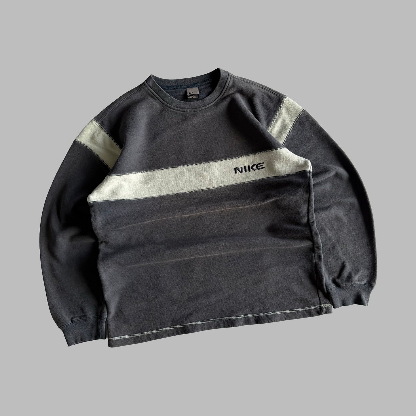 Y2K Nike Striped Sweatshirt - L