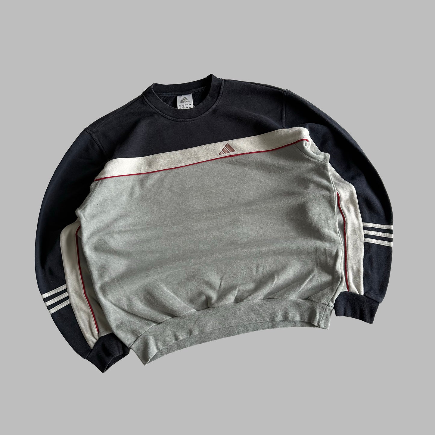 Y2K Adidas Striped Sweatshirt - M