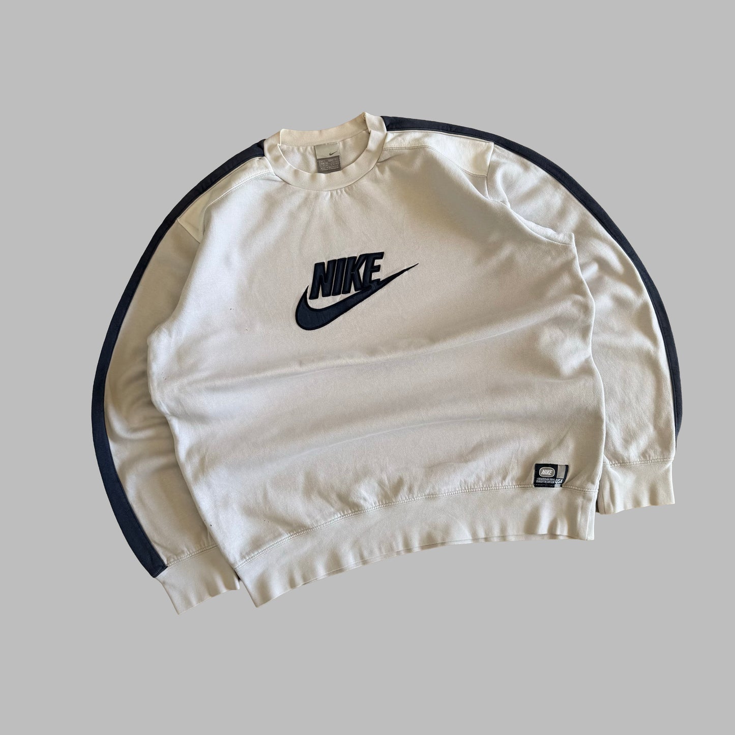 Y2K Nike Embroidered Sweatshirt - L