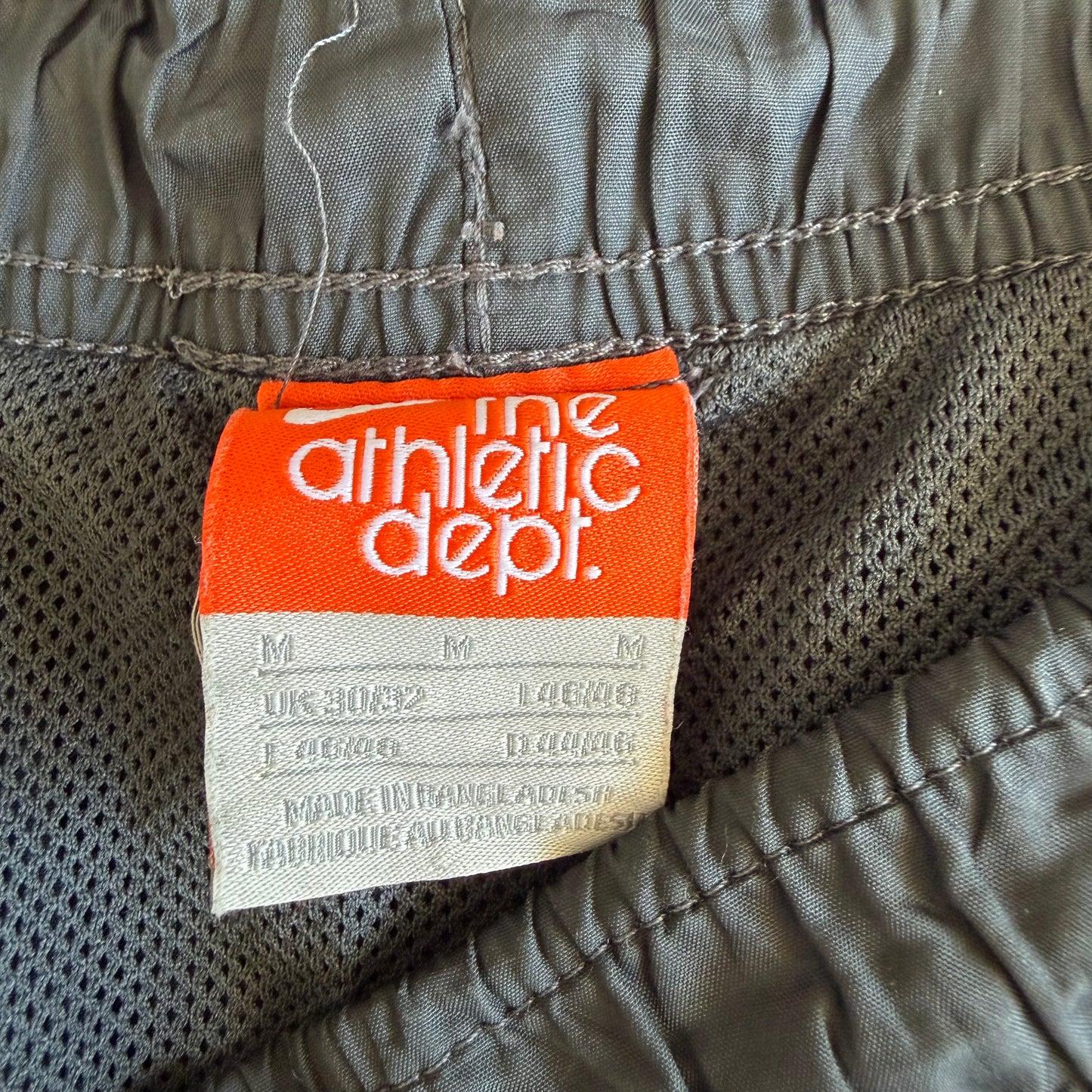 Y2K Nike Striped Lightweight Track Shorts - M
