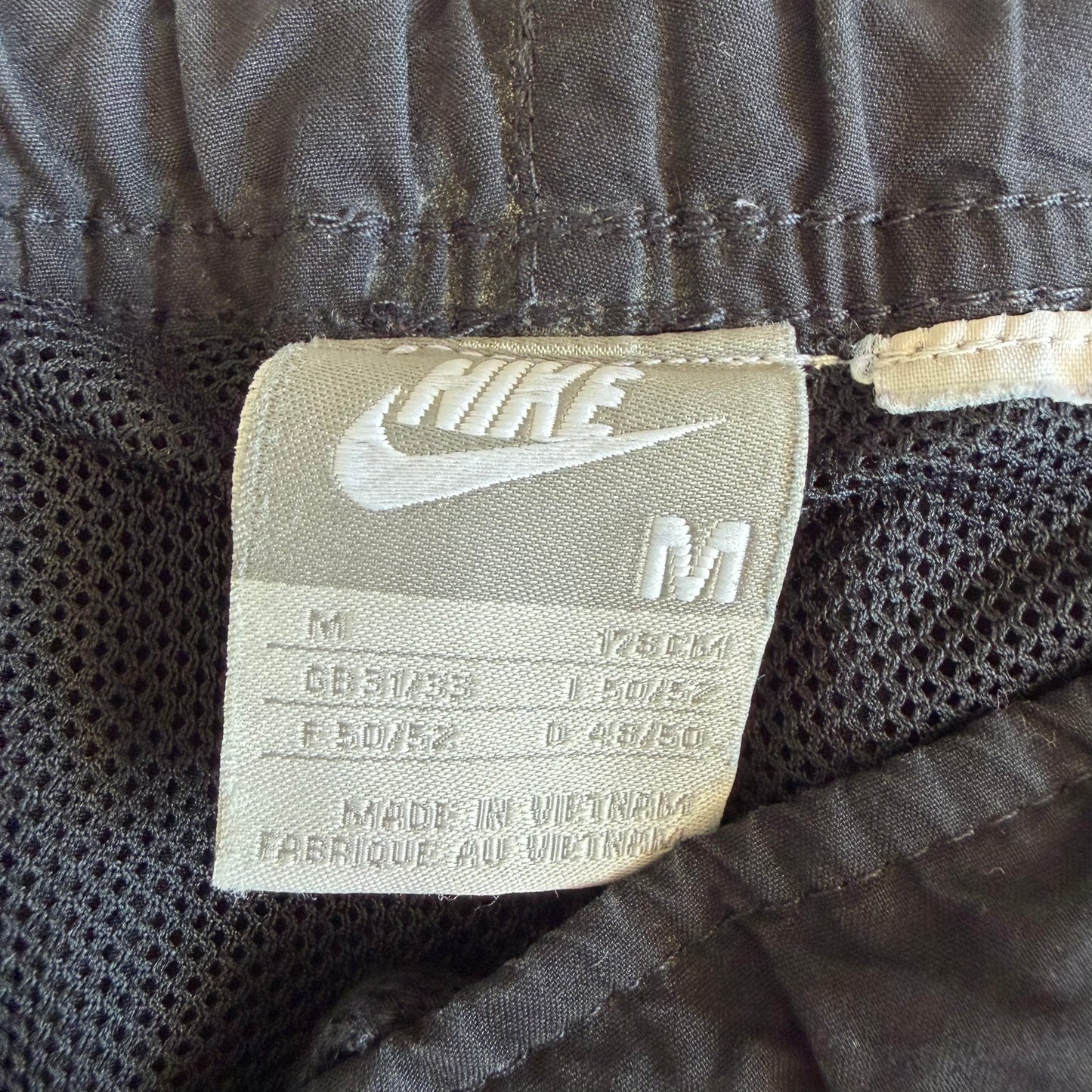Y2K Nike Spell Out Lightweight Track Shorts - M
