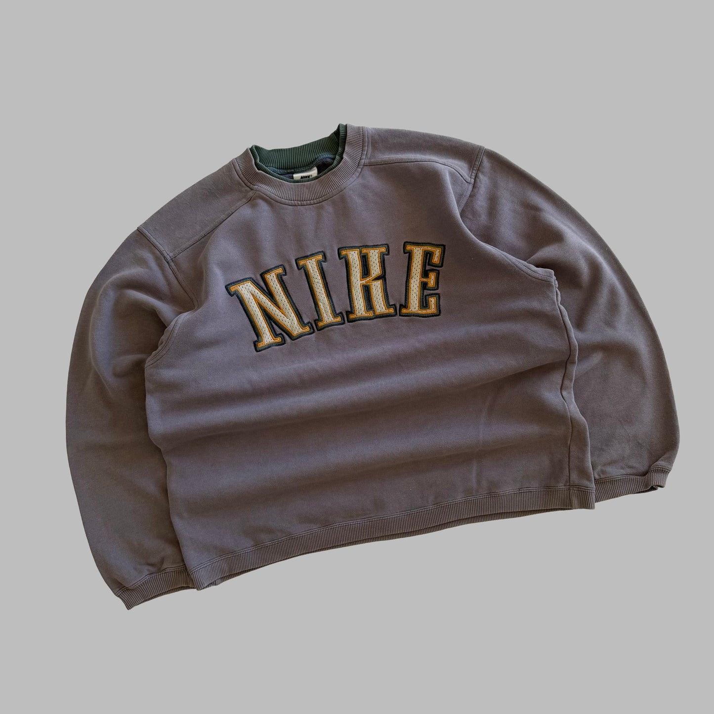 90s Nike Varsity Spell Out Sweatshirt - M