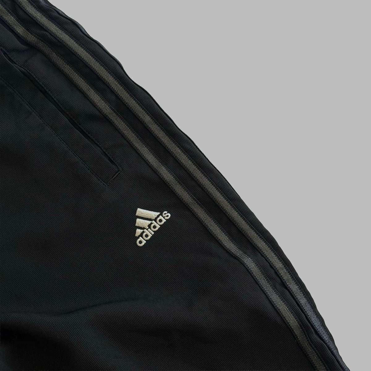 Y2K Adidas Three Stripe Track Capris - M