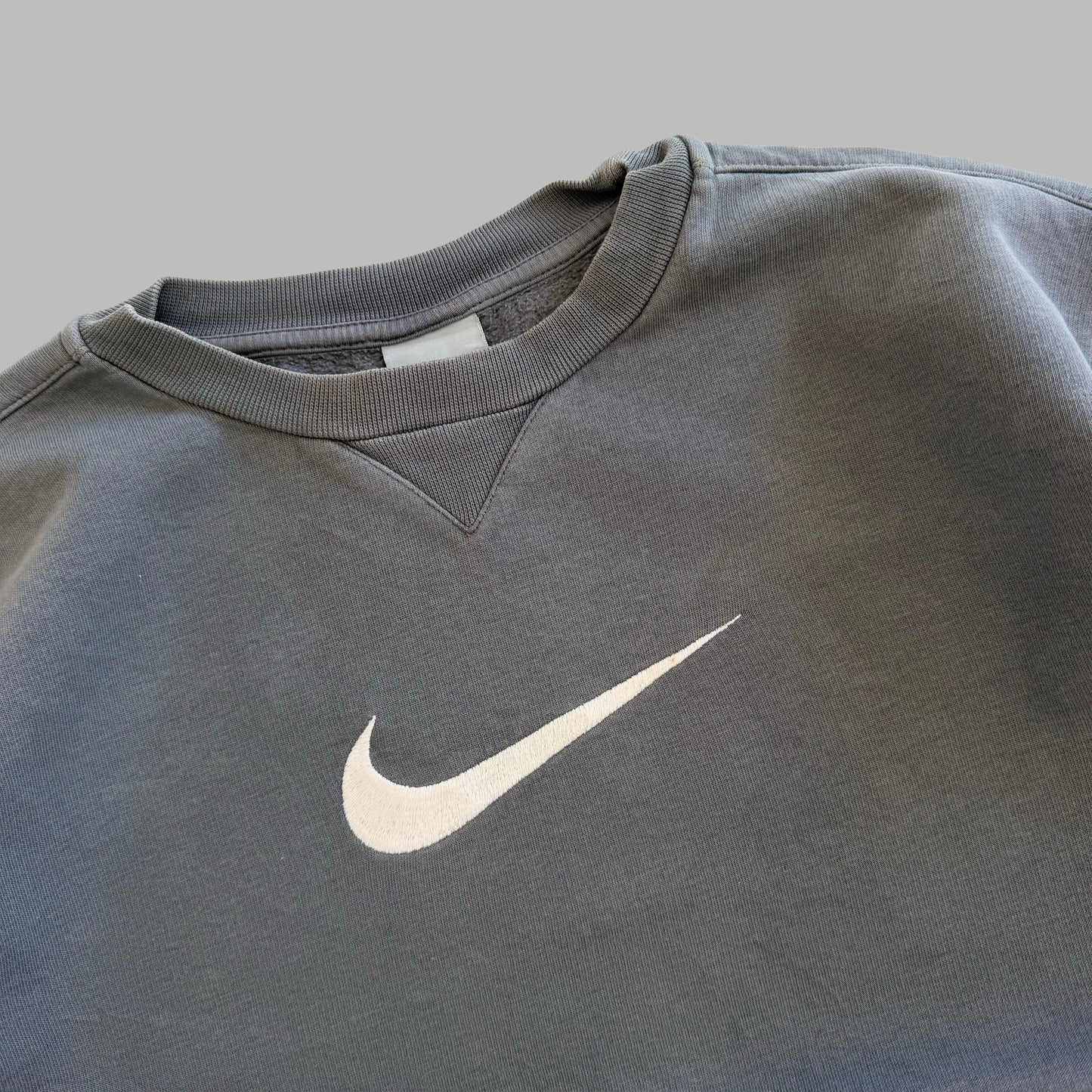 Y2K Nike Centre Swoosh Sweatshirt - M