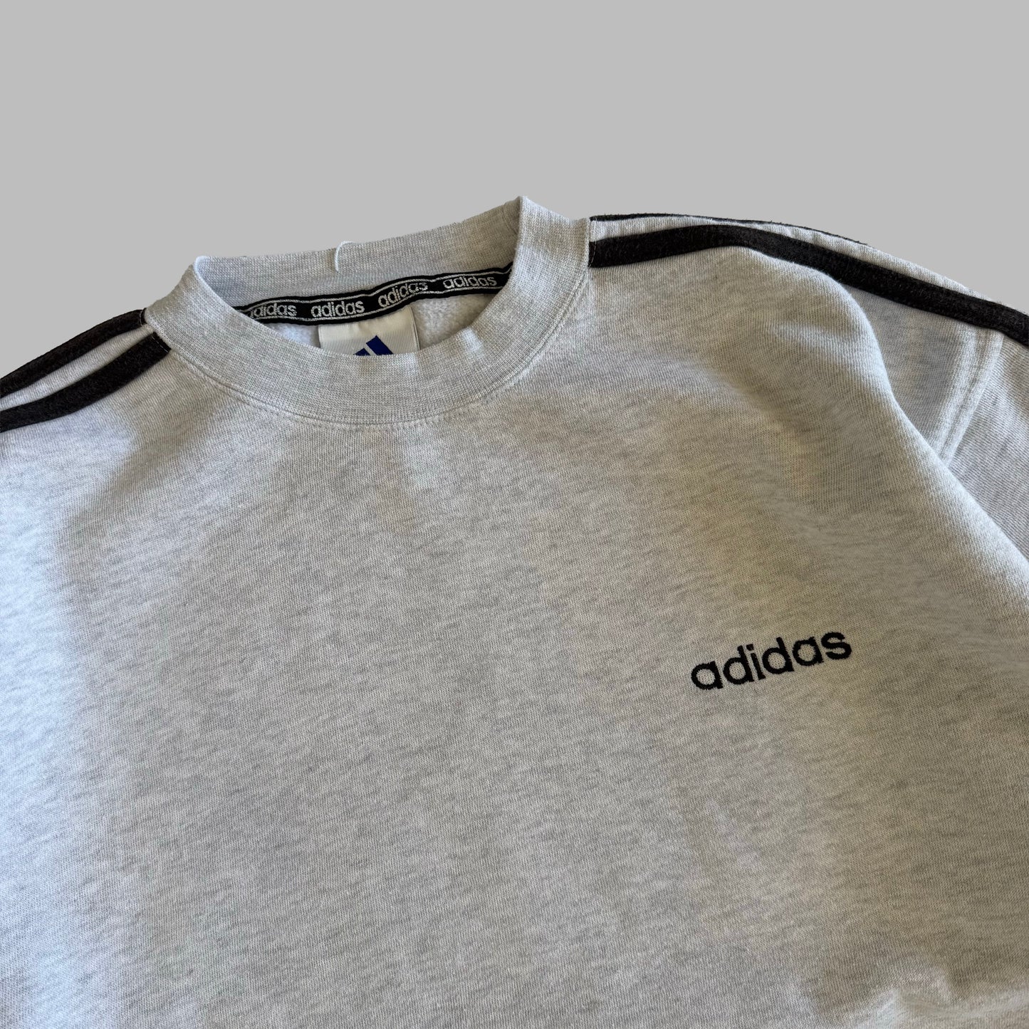 90s Adidas three Striped Sweatshirt - M