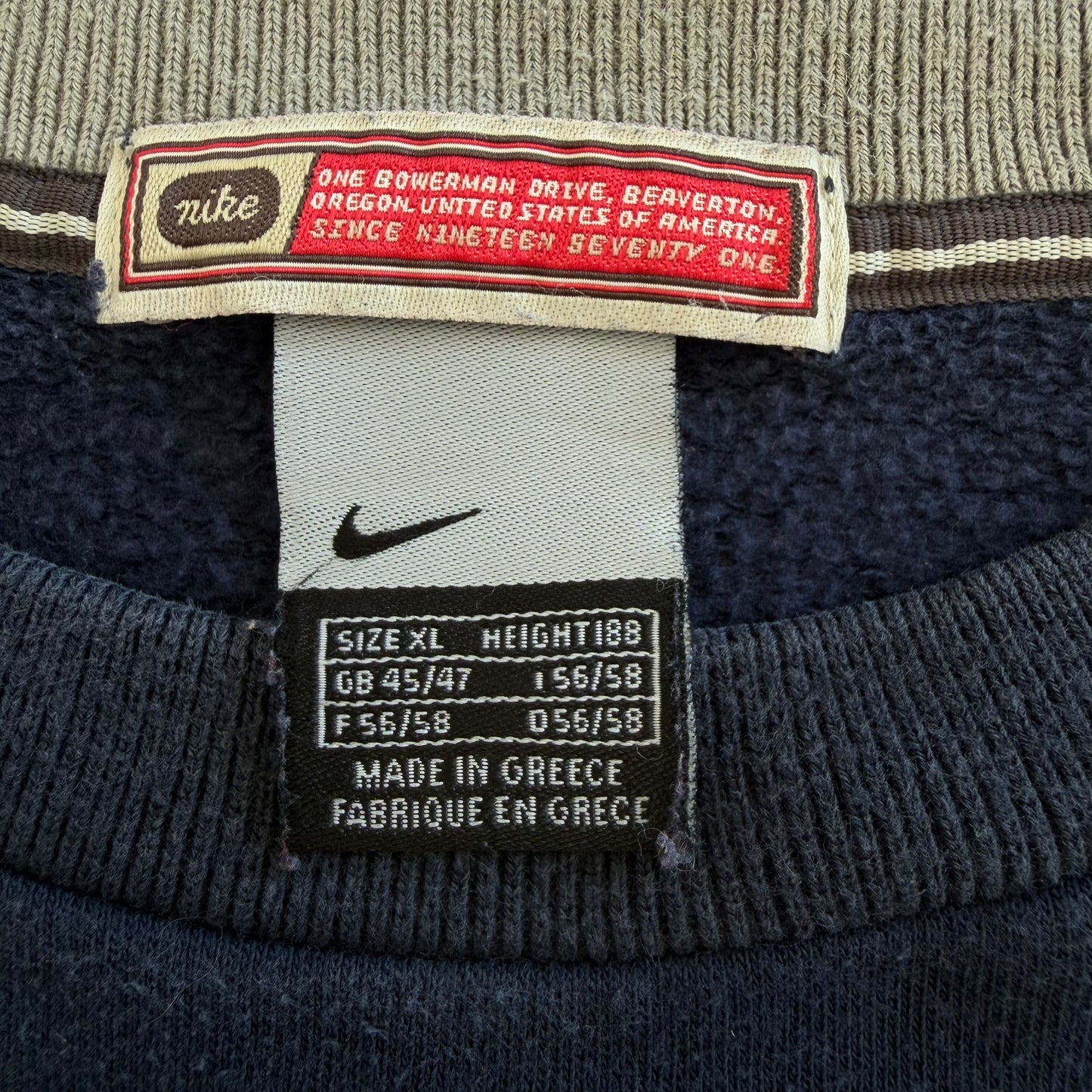 Y2K Nike Chenille Spell Out Sweatshirt - XL
