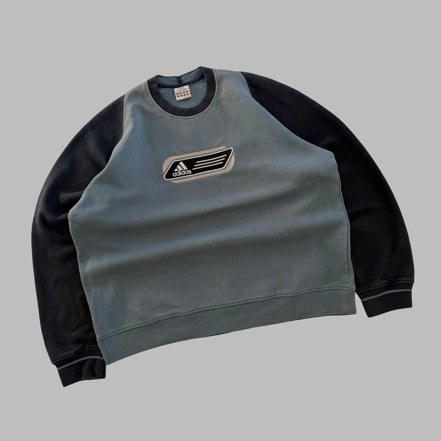 Y2K Adidas Embroidered Raglan Sweatshirt - XL