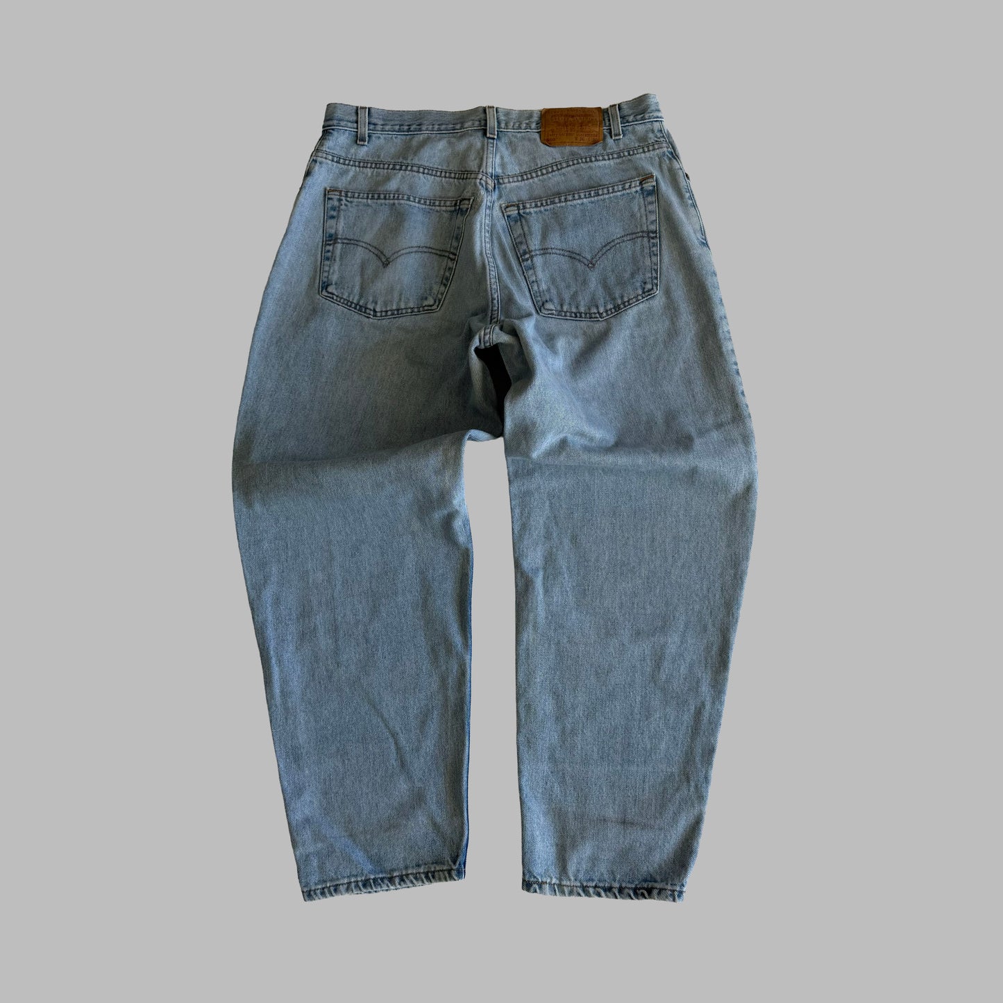 90s Levis 560 Paper Tag Barrel Jeans - 36 x 30