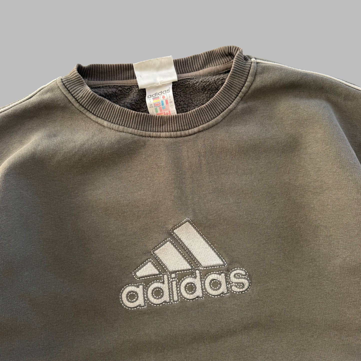 90s Adidas Striped Embroidered Sweatshirt - L