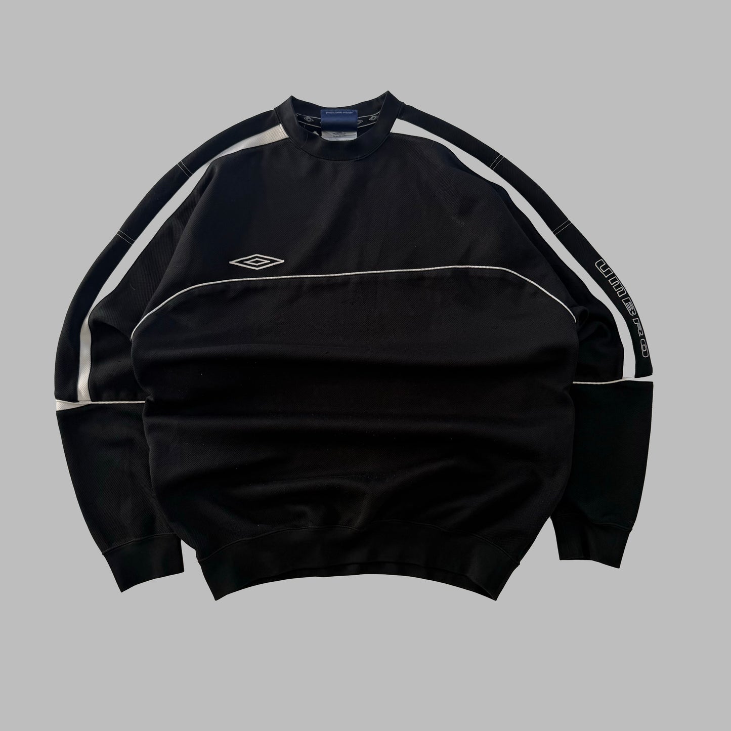 Y2K Umbro Striped Lightweight Sweatshirt - L